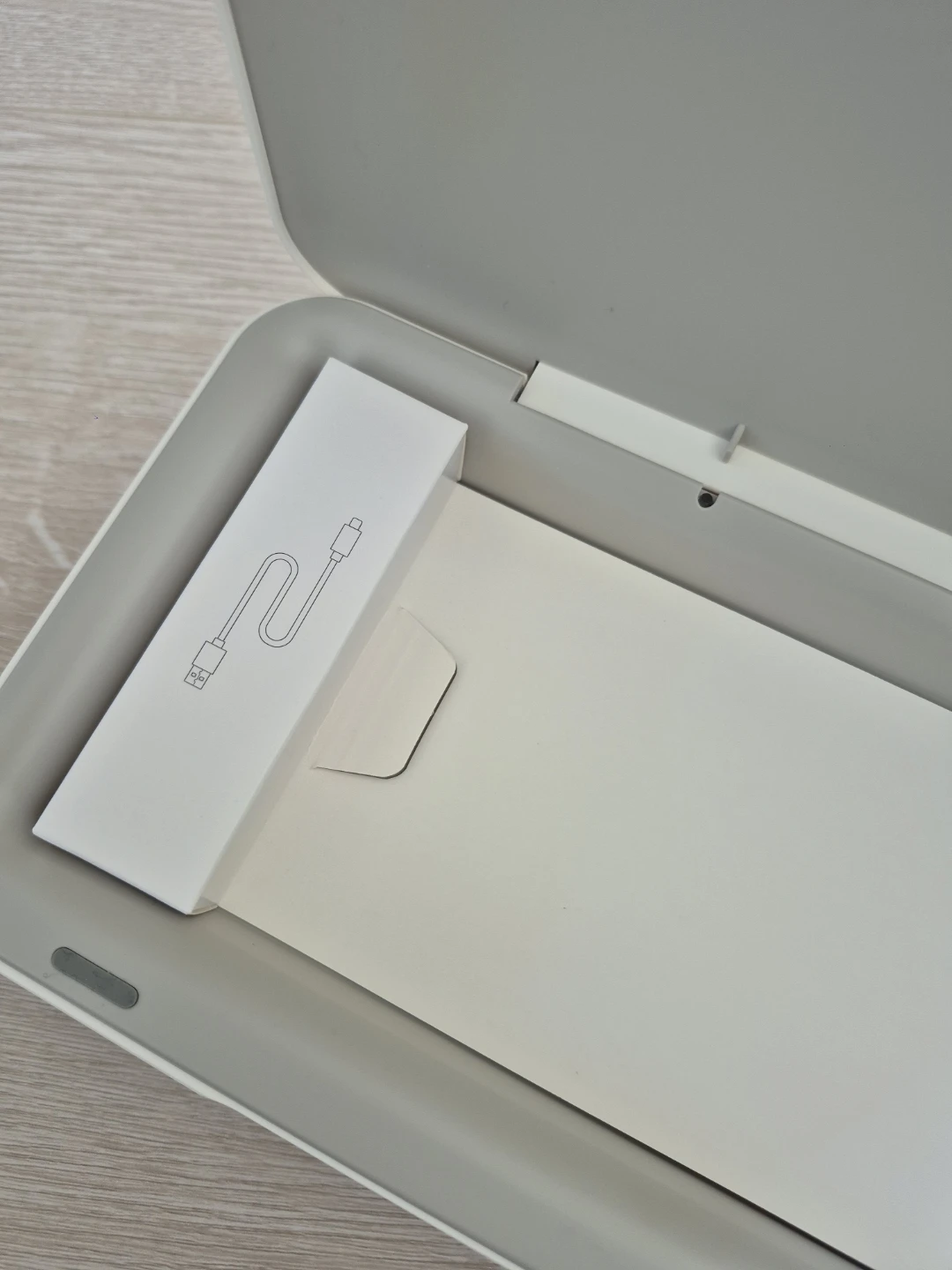 Samsung UV Sanitizer with Wireless Charging - photo 3