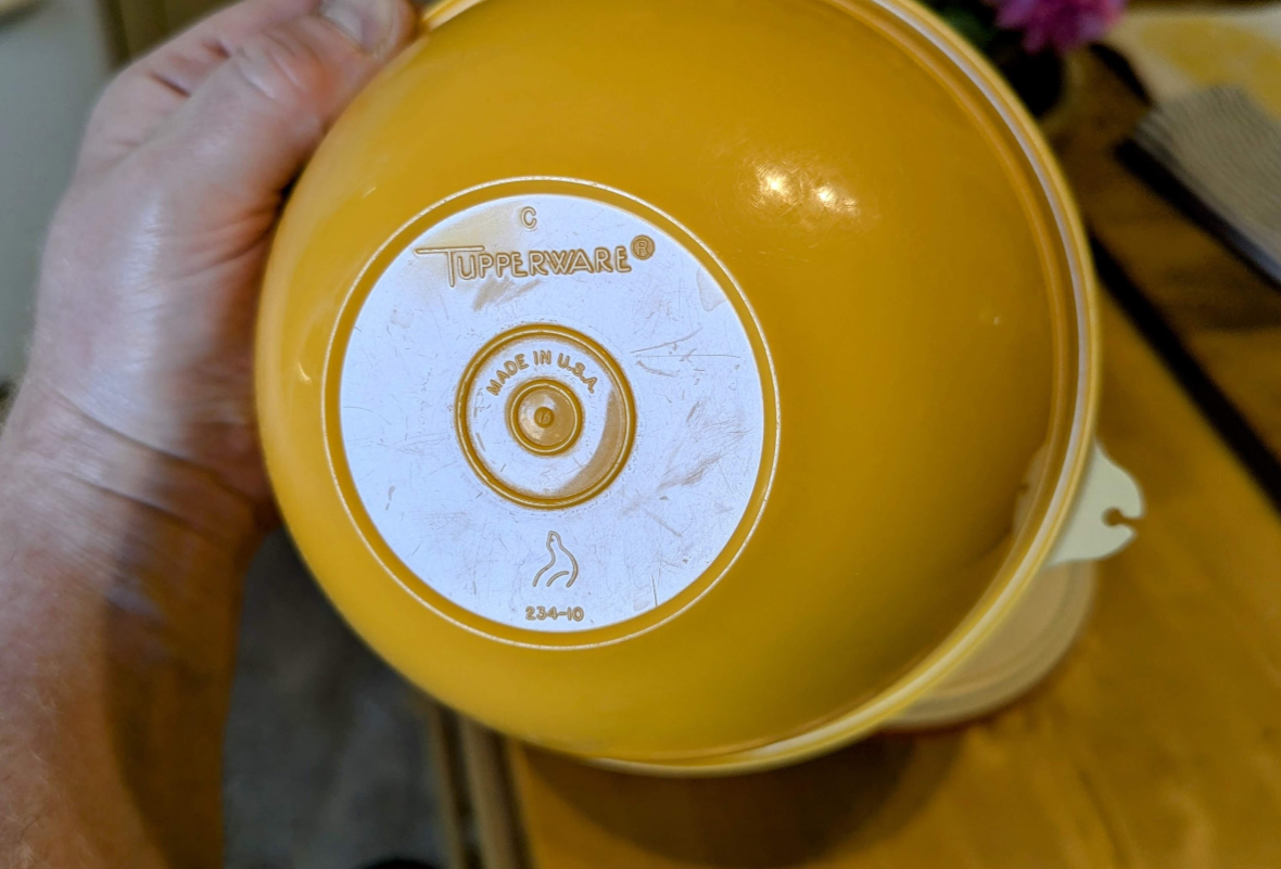 Vintage Tupperware Mixing Bowls - photo 2