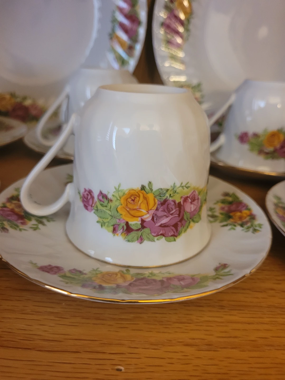 Royal Albert Old Country Roses Teacup and Saucer Set