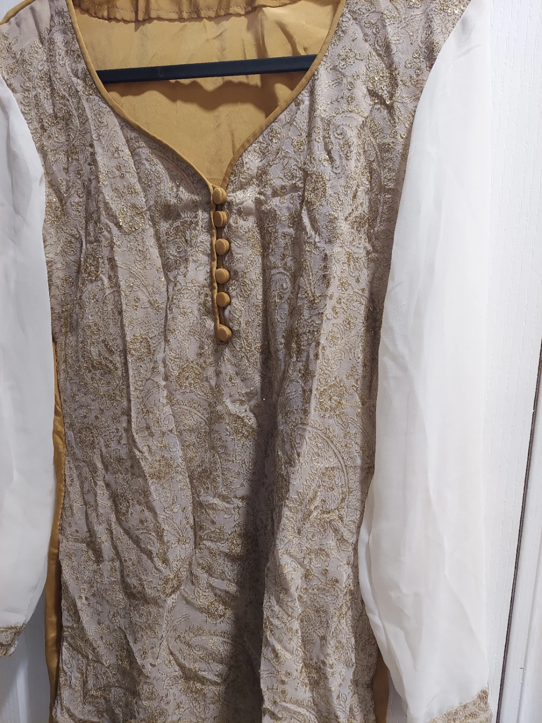 Women's Embroidered Kurti with Pants and Dupatta - photo 2