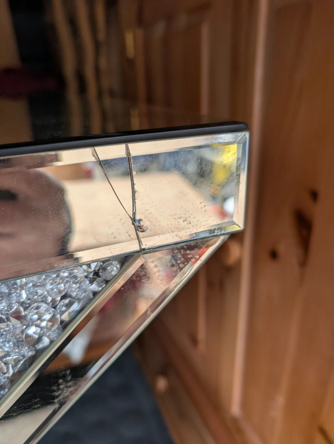 Crushed Diamond Accent Mirrored Coffee Table - photo 2