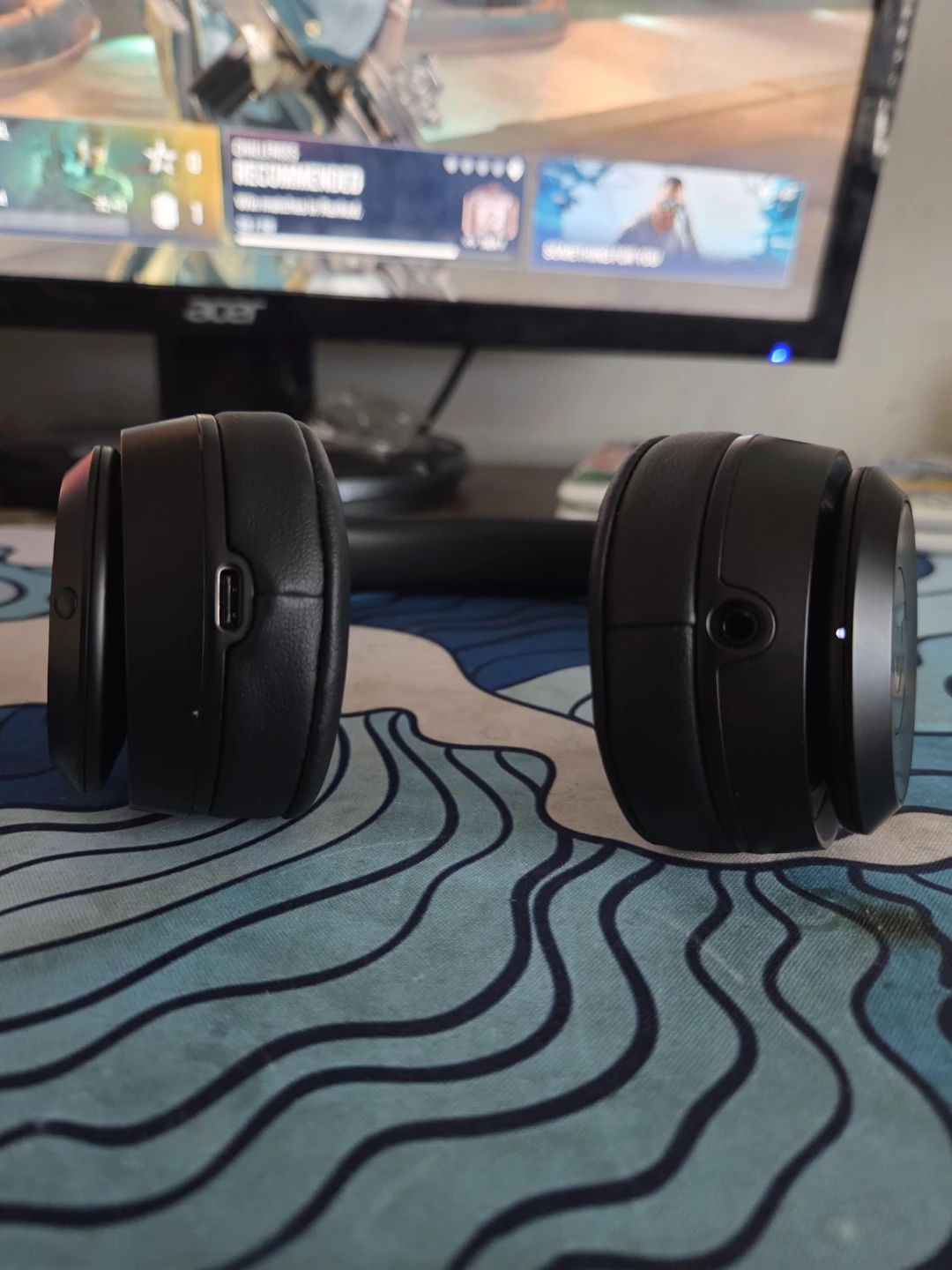 Beats Solo 4 Headphones - Black - photo 3