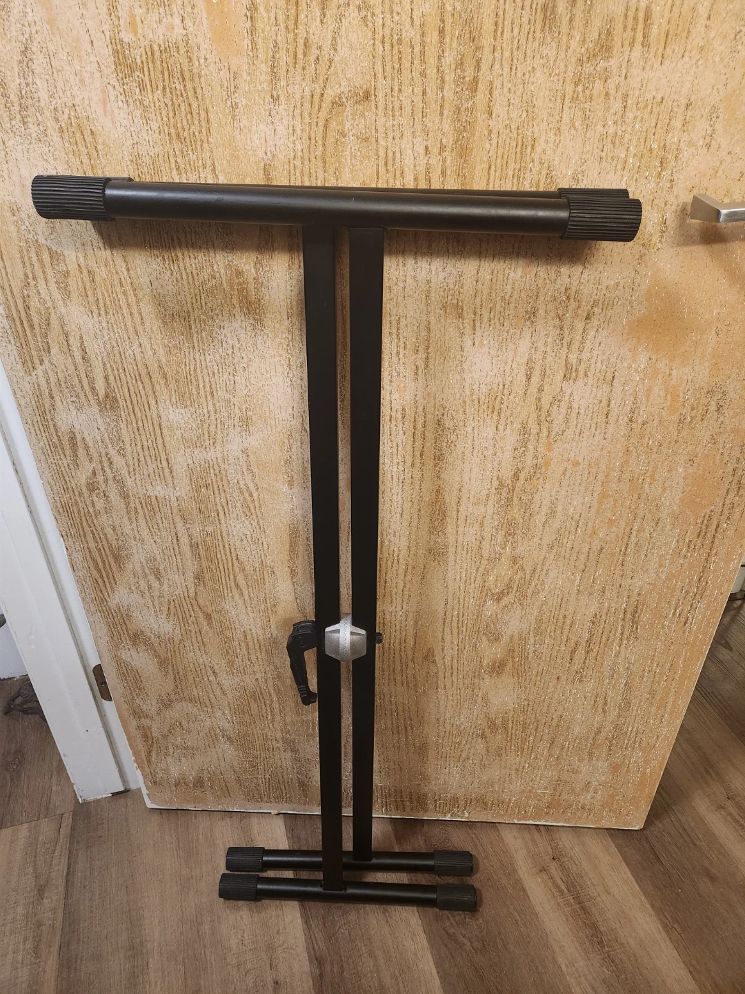 Black X-Style Keyboard Stand