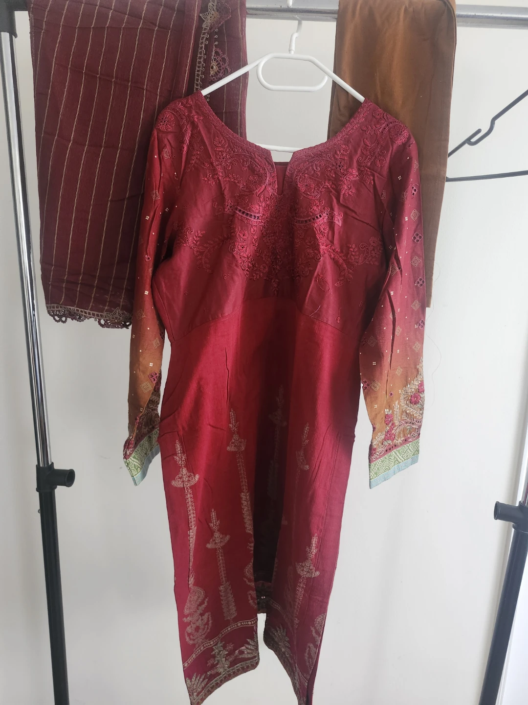 Women's 3-piece Kurti Set with Dupatta and Pants - photo 2