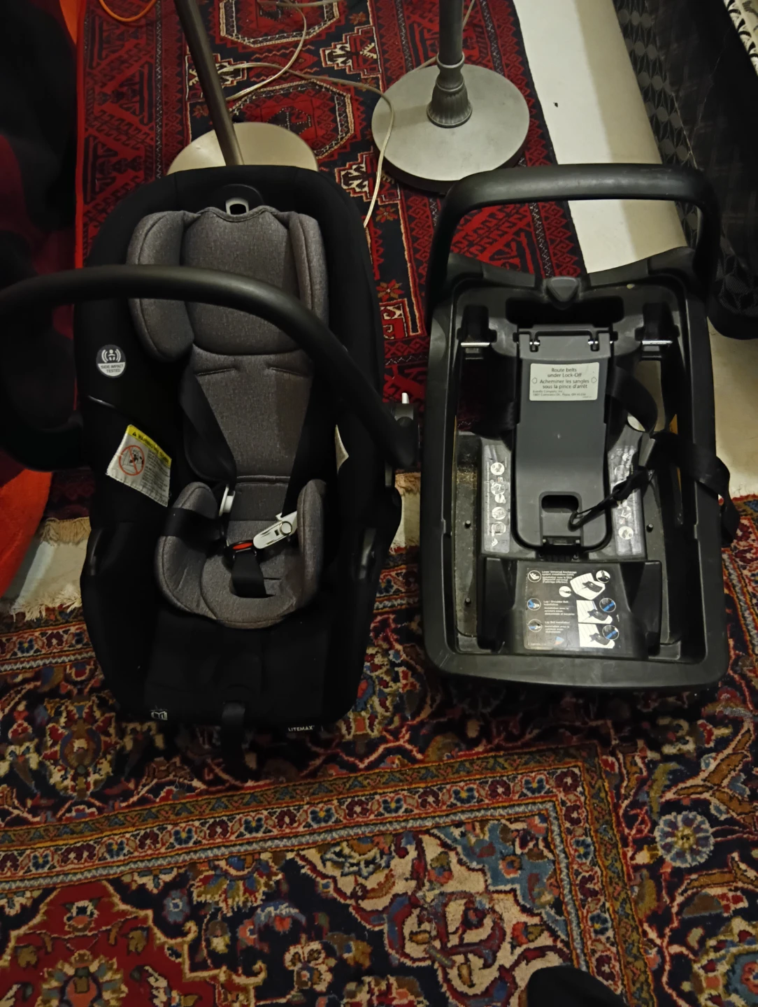 Maxi-Cosi Infant Car Seat with Base