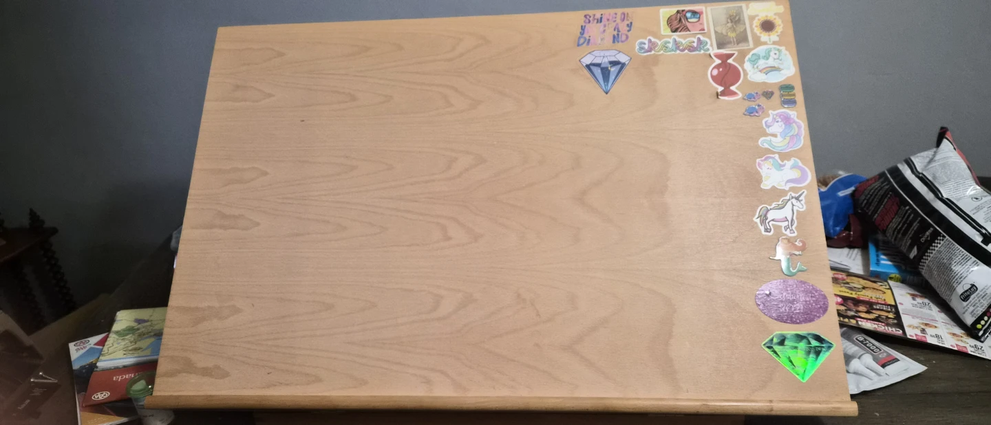 Wooden Easel/Drawing Board with Stickers