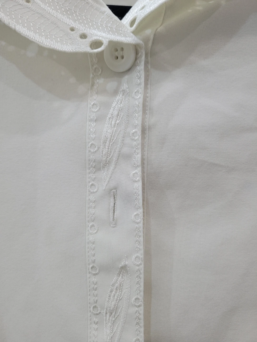 STYLE DE Paris White Button Blouse (Lowest price I'm Going) - photo 5