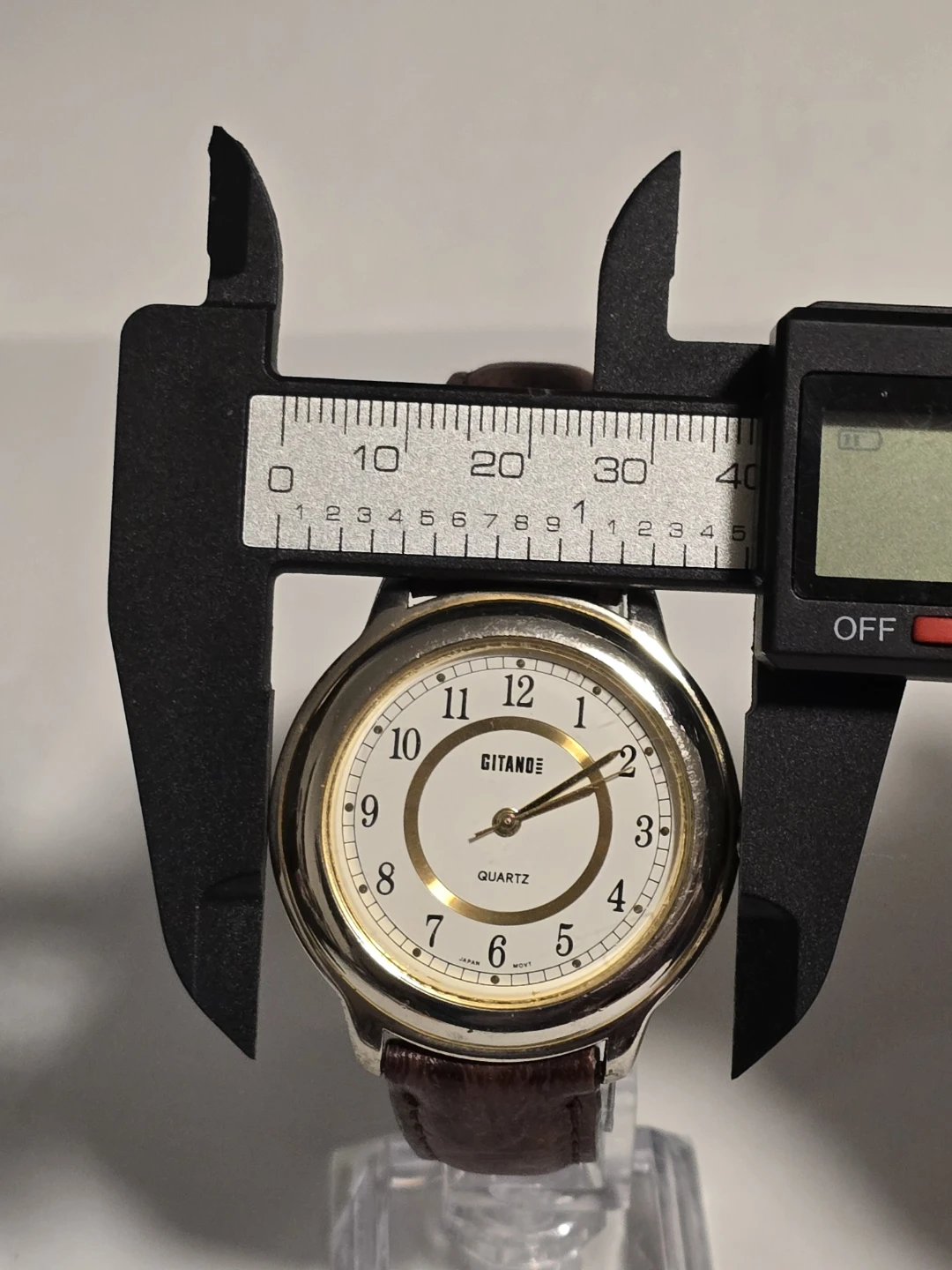 Large Gitano Quartz Watch - photo 4