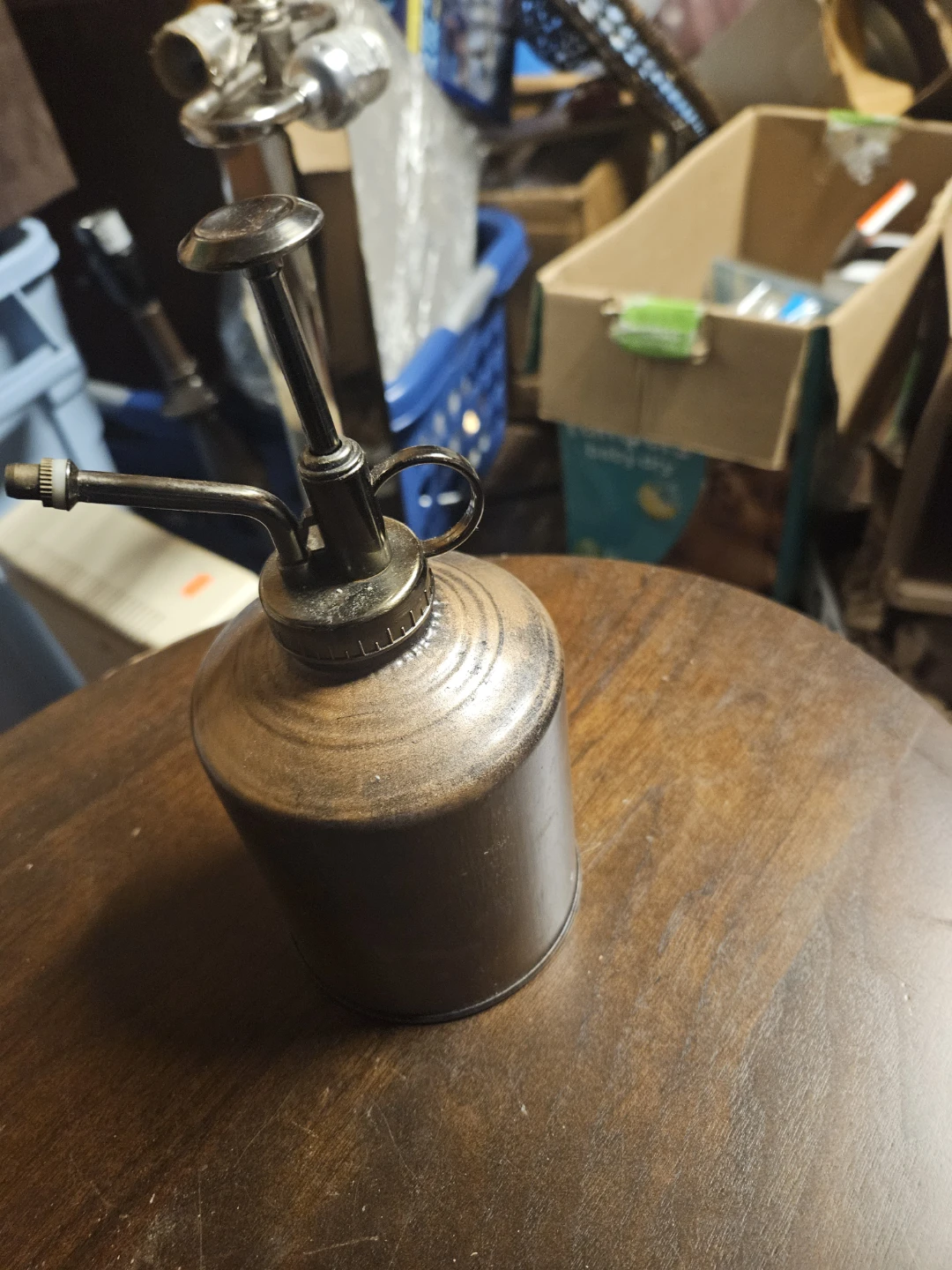 Vintage Metal Oiler Can with Pump - photo 3
