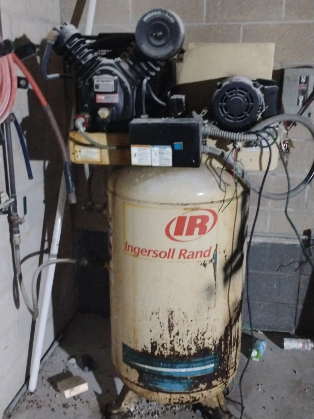 Ingersoll Rand Air Compressor