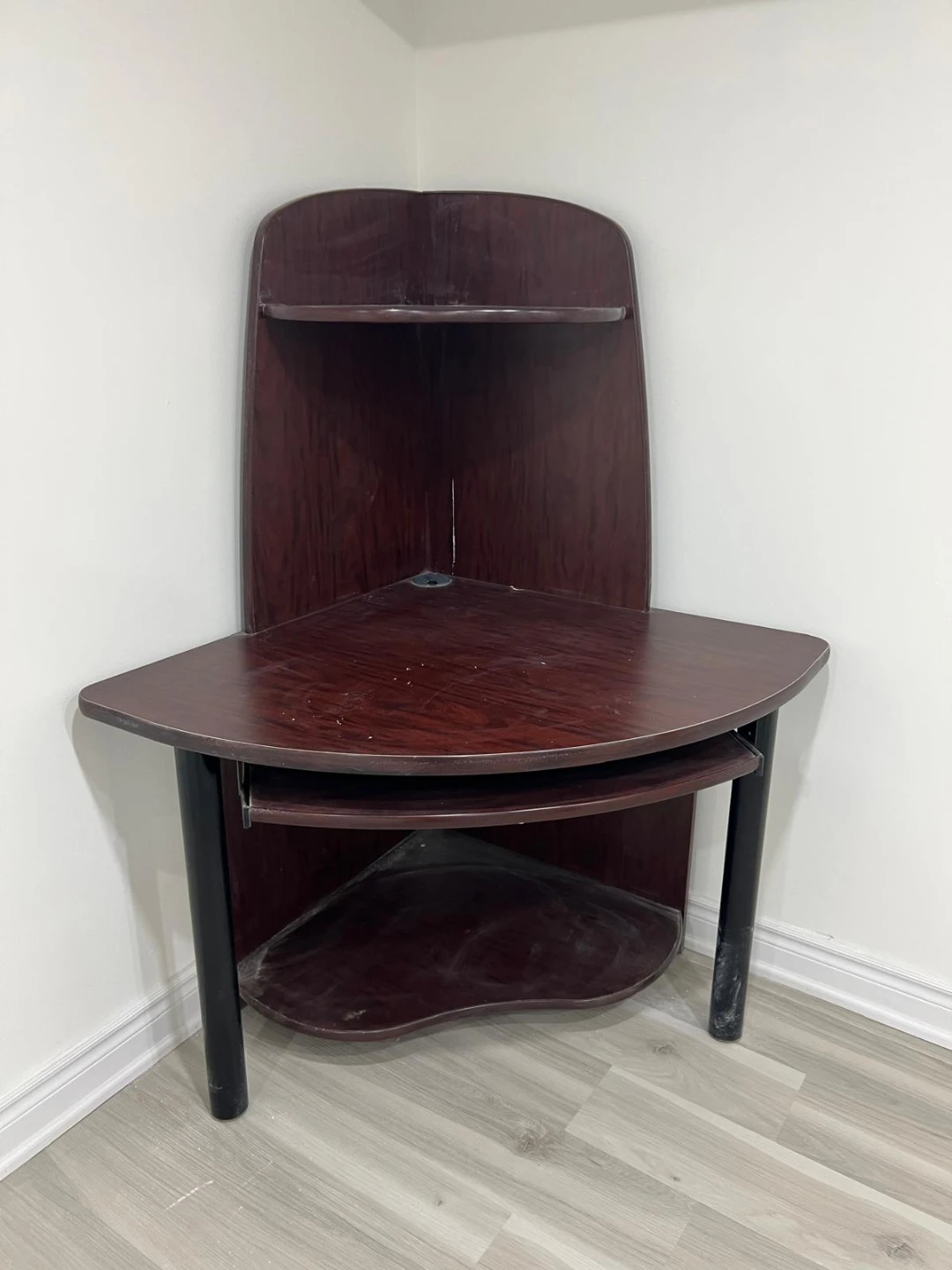 Study table / desk
