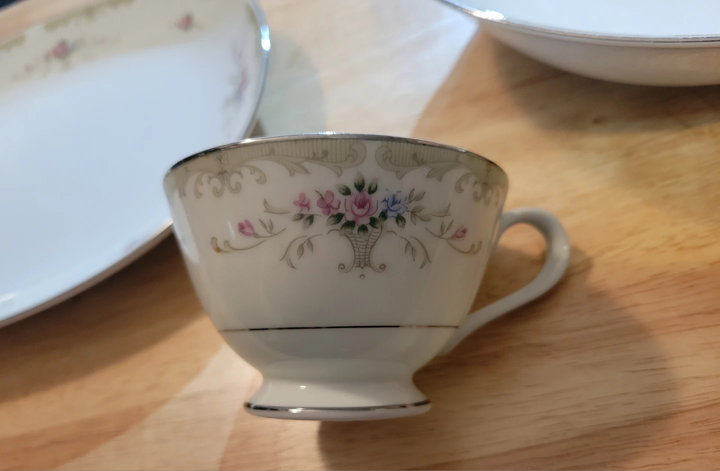Vintage Floral Serving Platter, Bowl, and Cup Set - photo 4