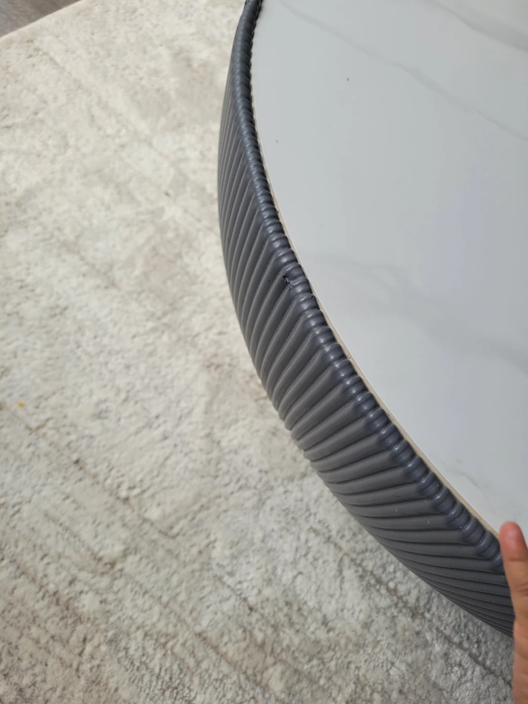 Round Coffee Table with Faux Marble Top - photo 3