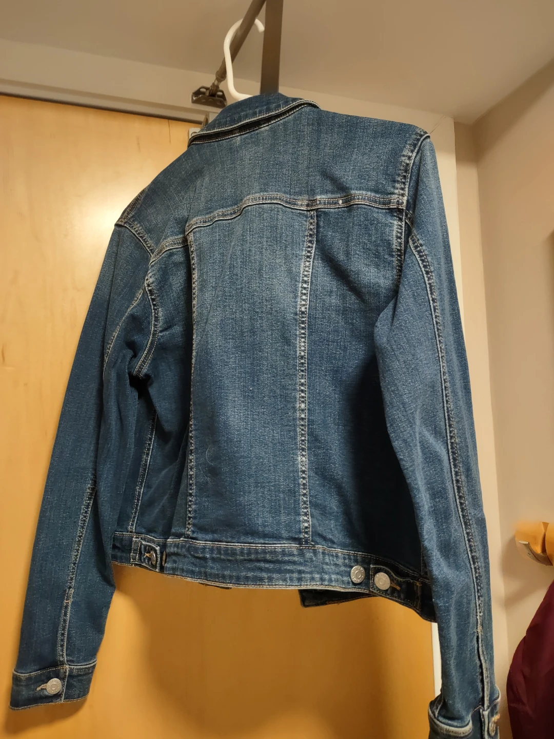 Reitmans Denim Jacket - Size Medium - photo 2