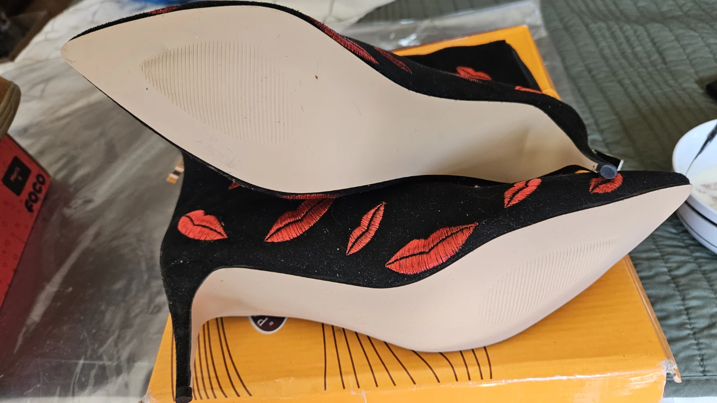 Black Ankle Boots with Red Lips Embroidery Size 14 women - photo 2