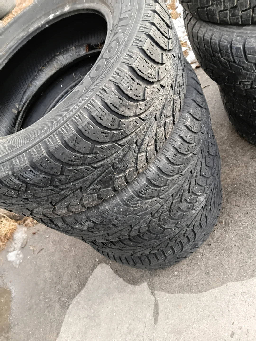 4 x Winter Ice 225/60R16Tires - photo 2