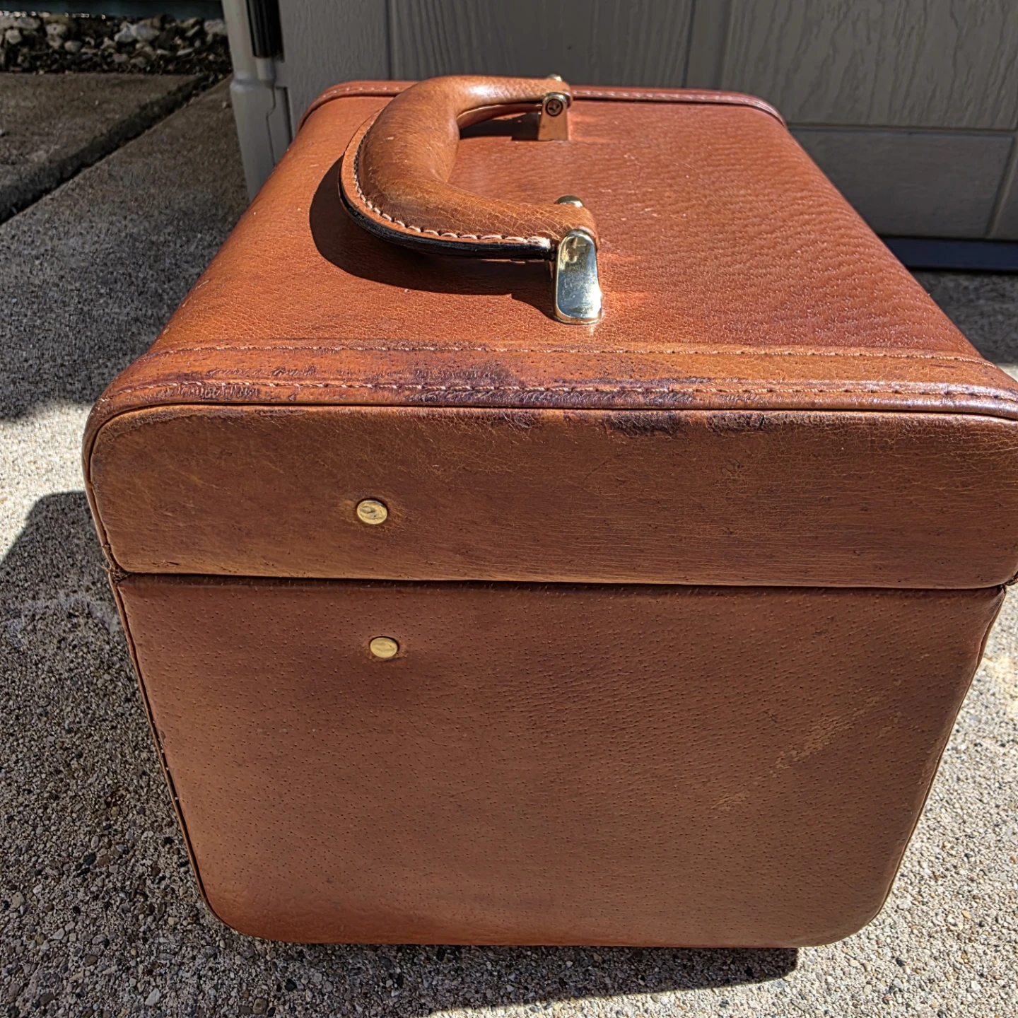 Vintage Brown Genuine Leather Vanity Case with Combination Lock - photo 2