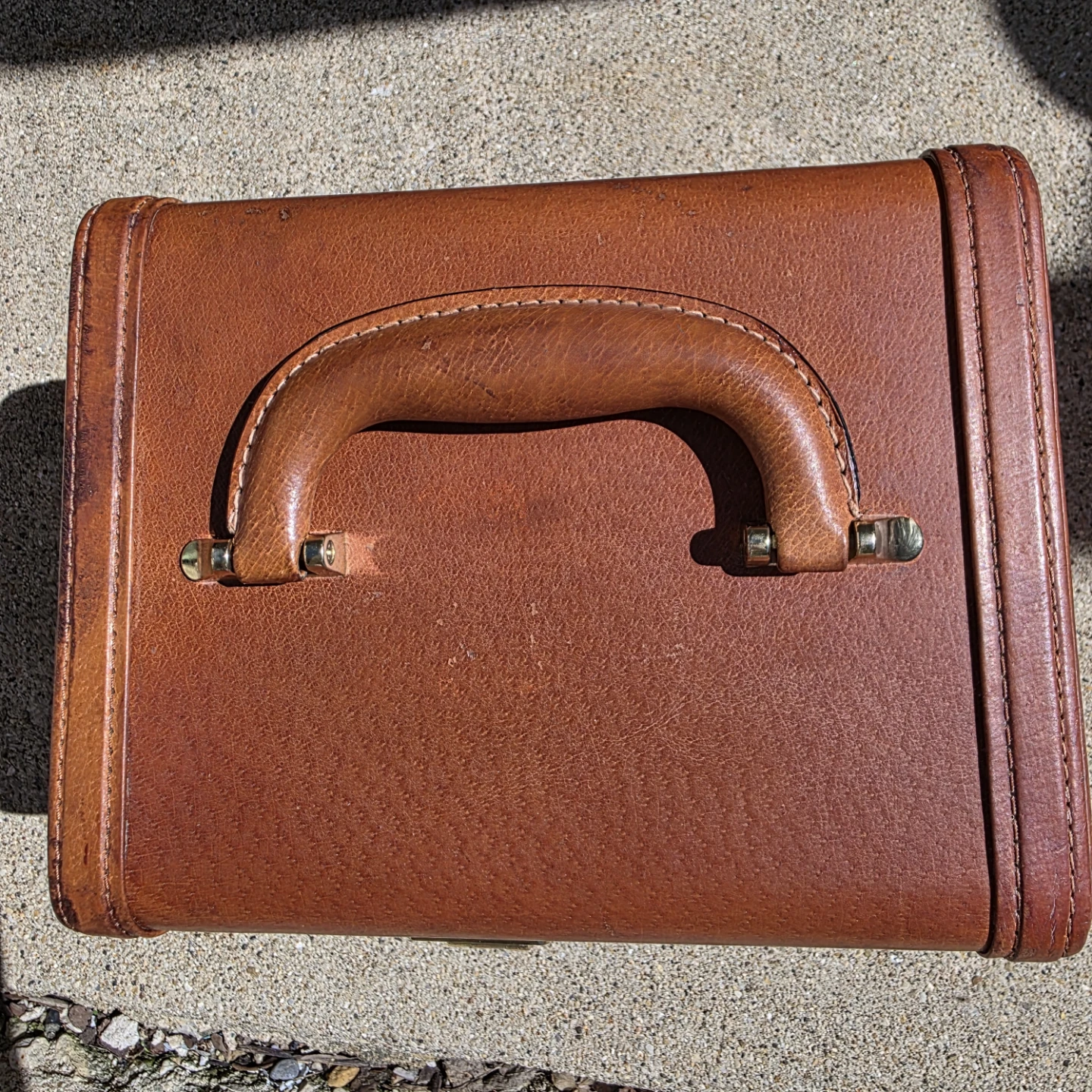 Vintage Brown Genuine Leather Vanity Case with Combination Lock - photo 3
