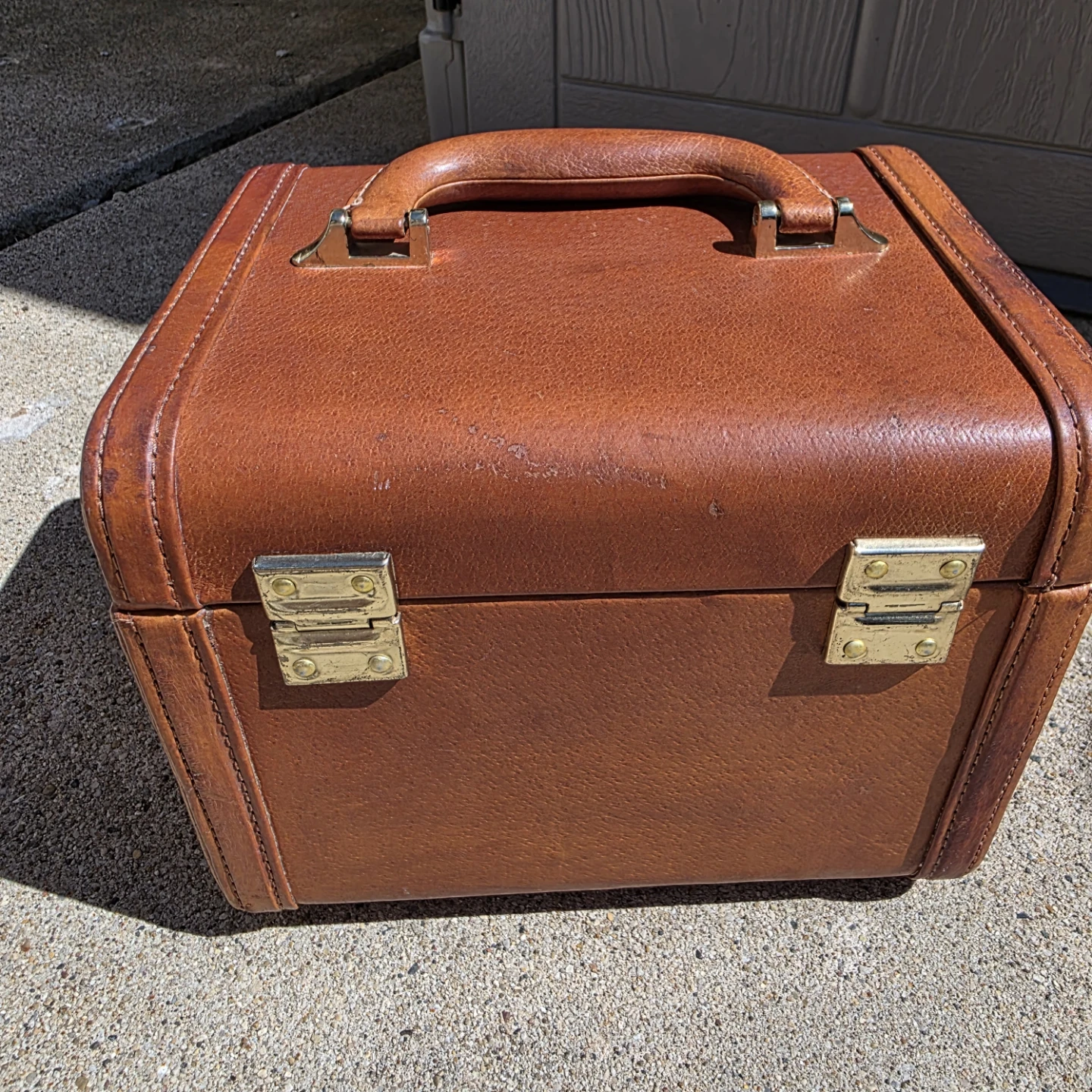Vintage Brown Genuine Leather Vanity Case with Combination Lock - photo 4