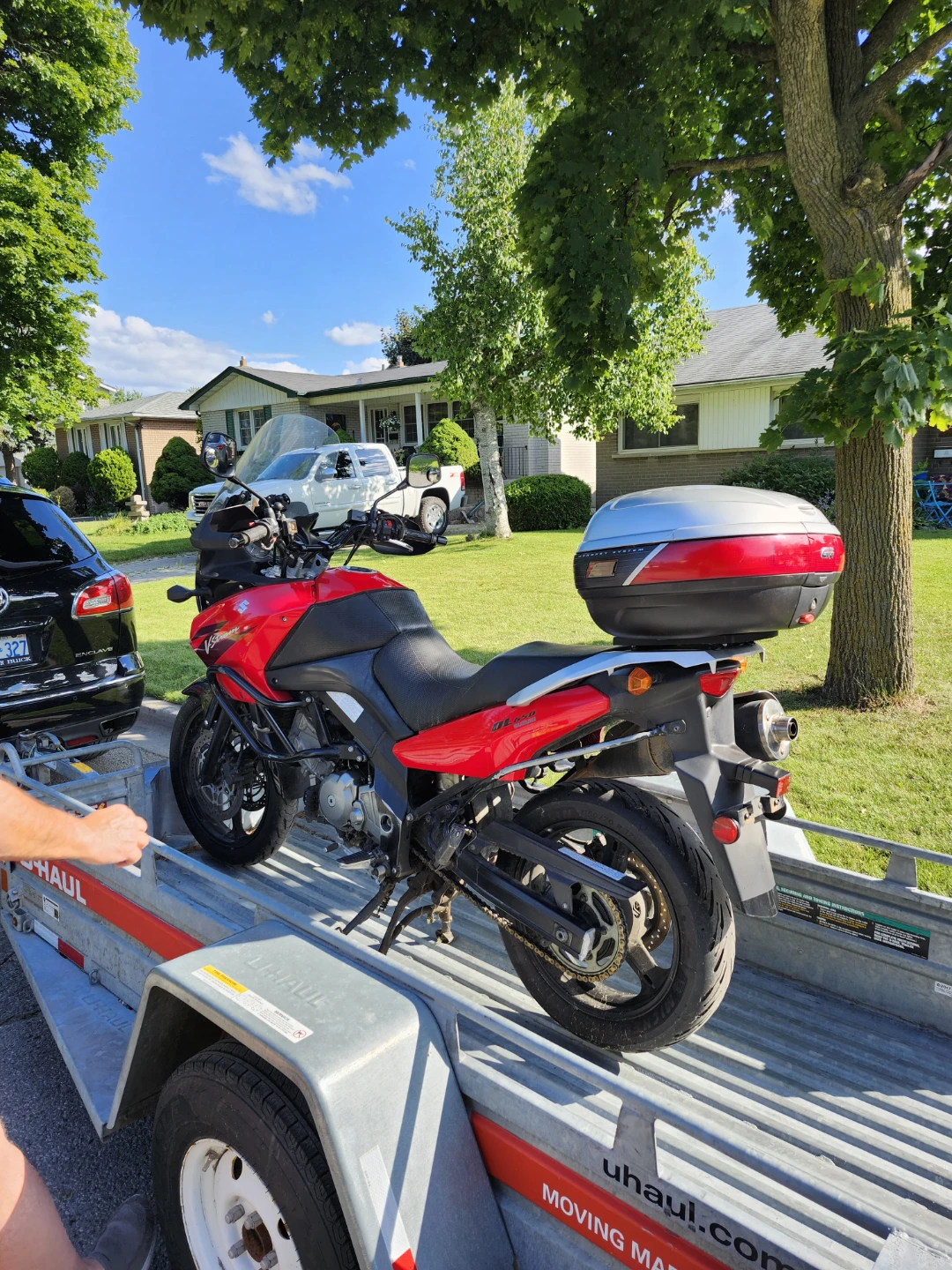 Red 2006 Suzuki V-Strom DL650cc Motorcycle - photo 4