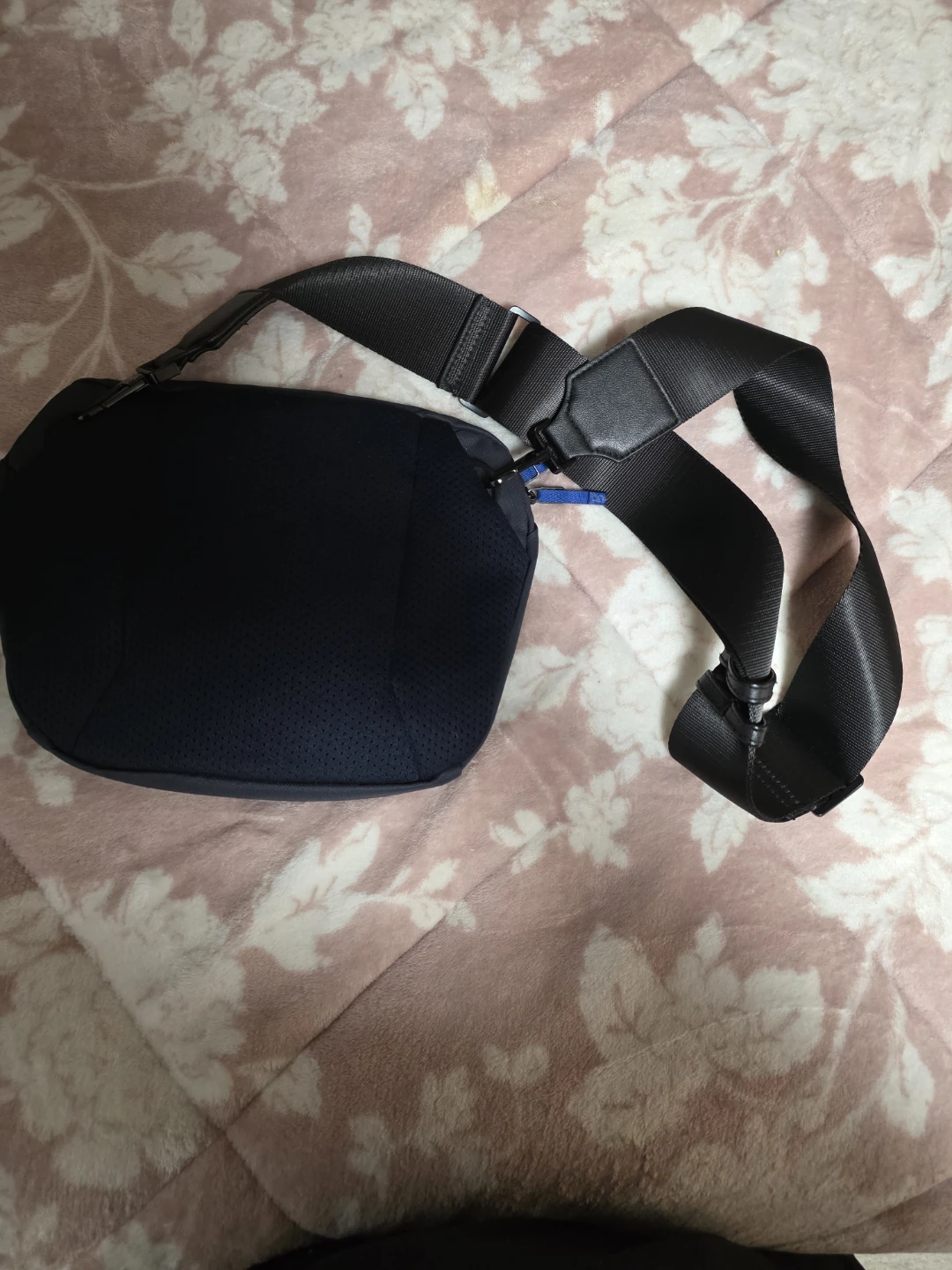 Arc'teryx Sling Bag - photo 2