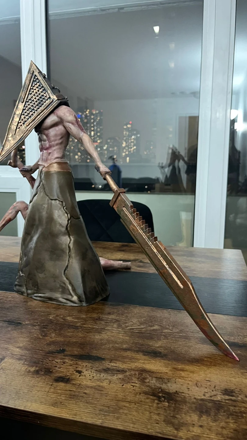 Giant Pyramid Head Figure – Hand Painted - photo 3