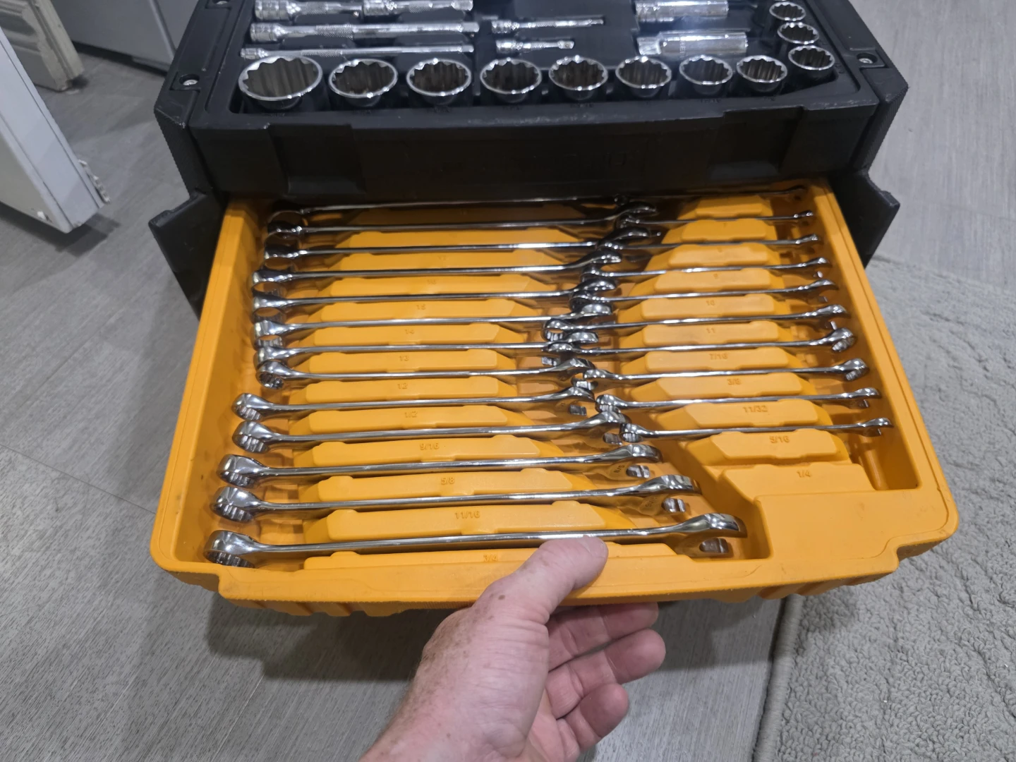 GEARWRENCH Socket and Wrench Set - photo 2