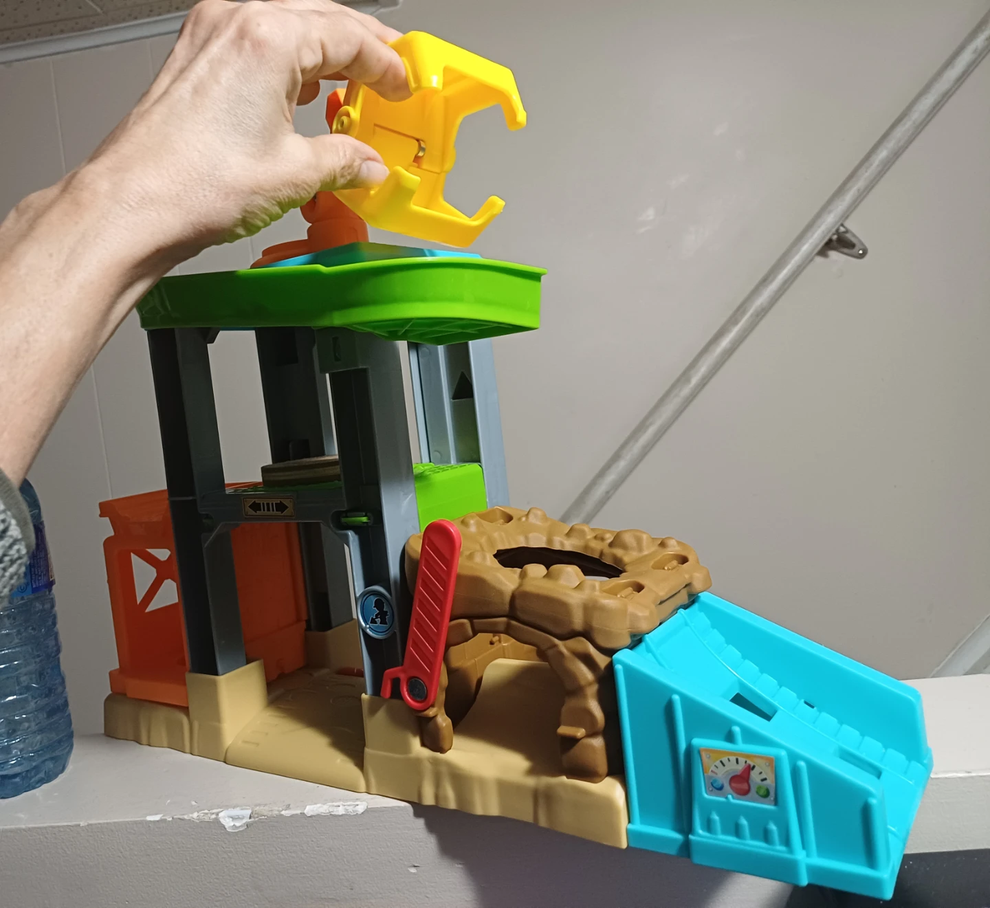 FREE Fisher-Price Little People Construction Site - photo 3