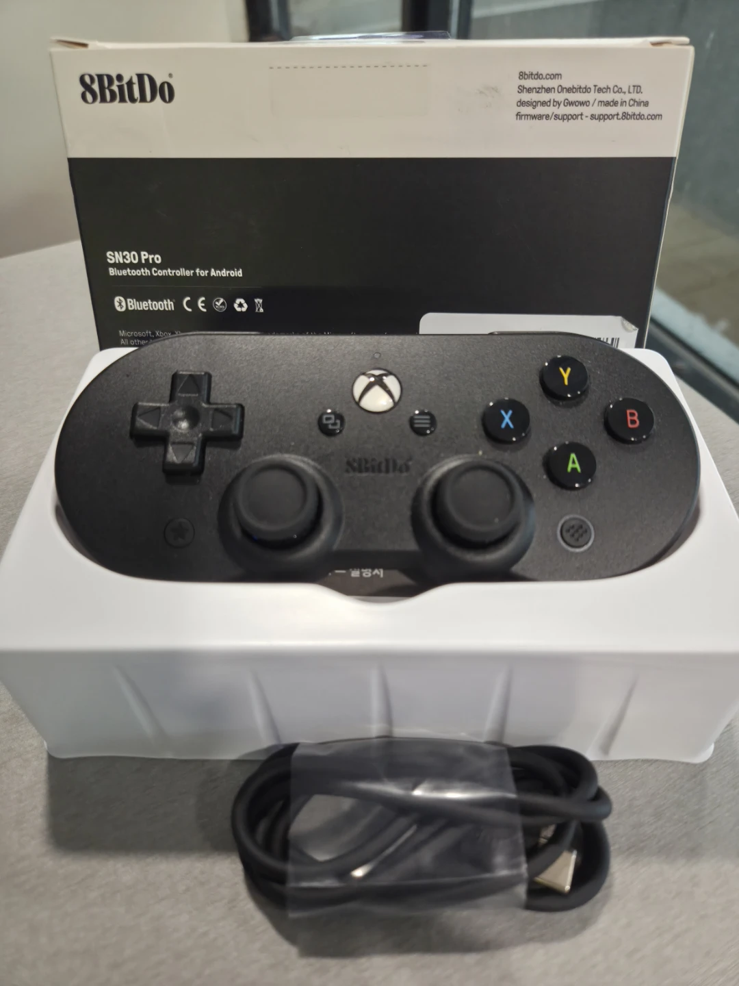 8BitDo SN30 Pro Mobile-only Bluetooth Controller