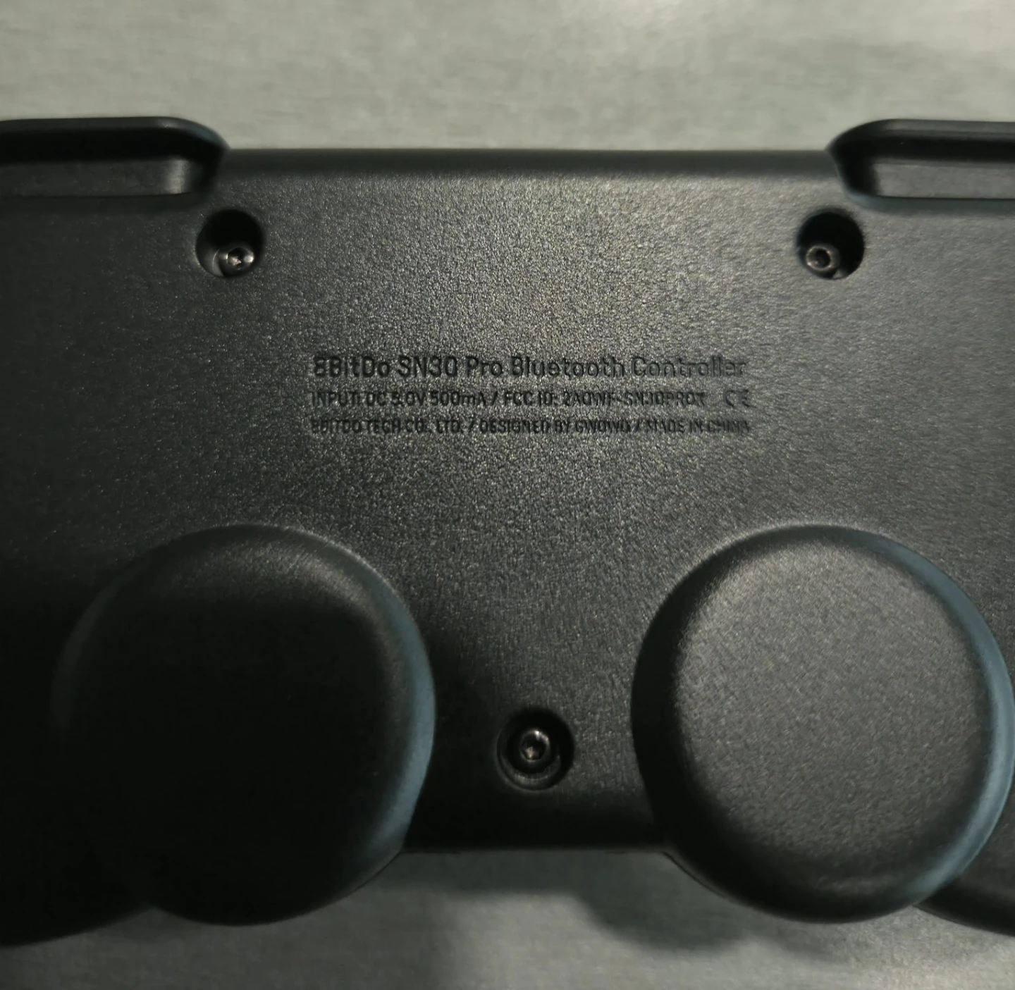 8BitDo SN30 Pro Mobile-only Bluetooth Controller - photo 3