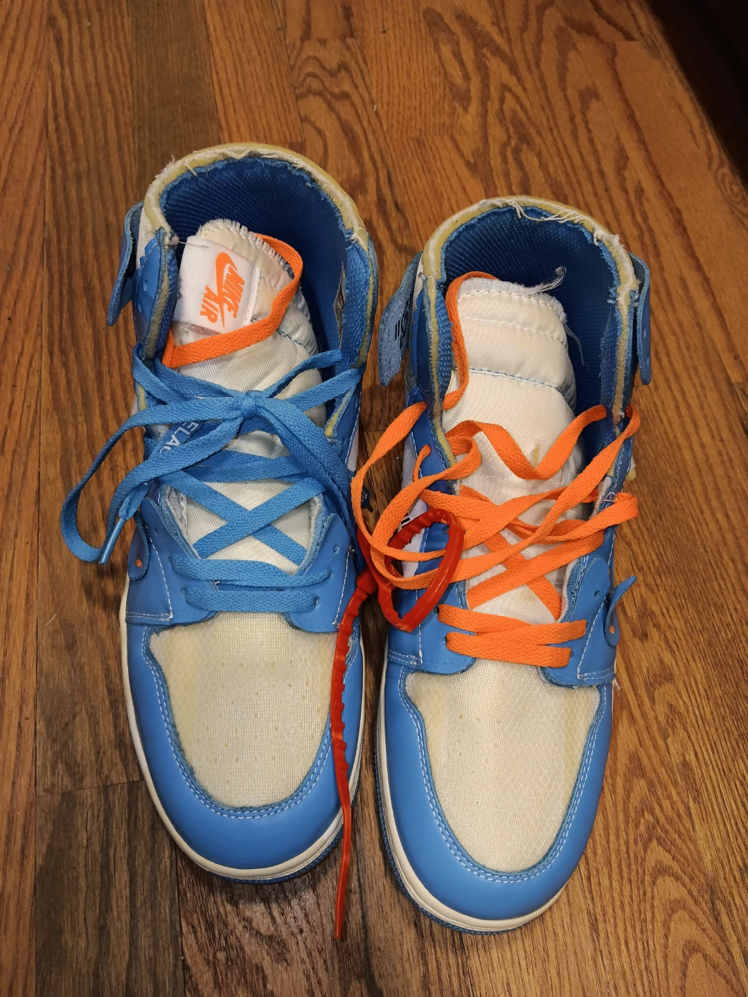Nike Air Jordan 1 Off-White Sneakers