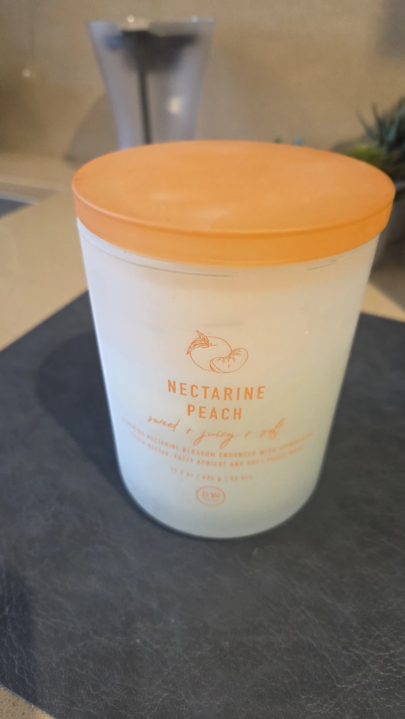 DW Nectarine Peach Scented Candle