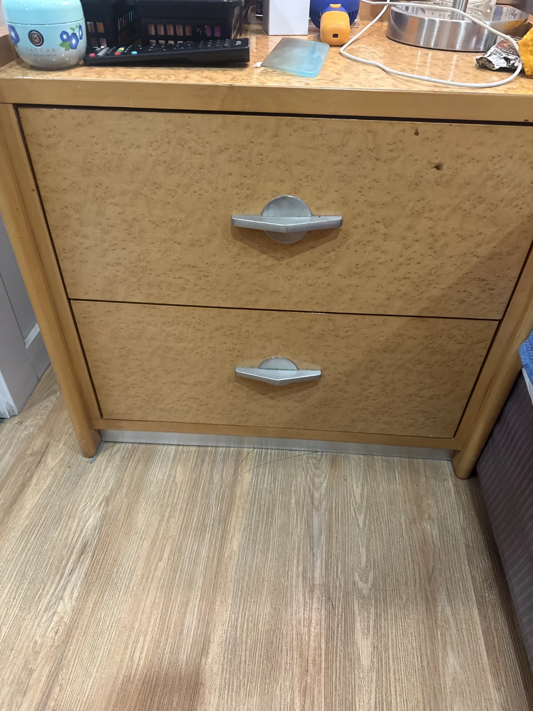 Wood Veneer Nightstand with 2 Drawers