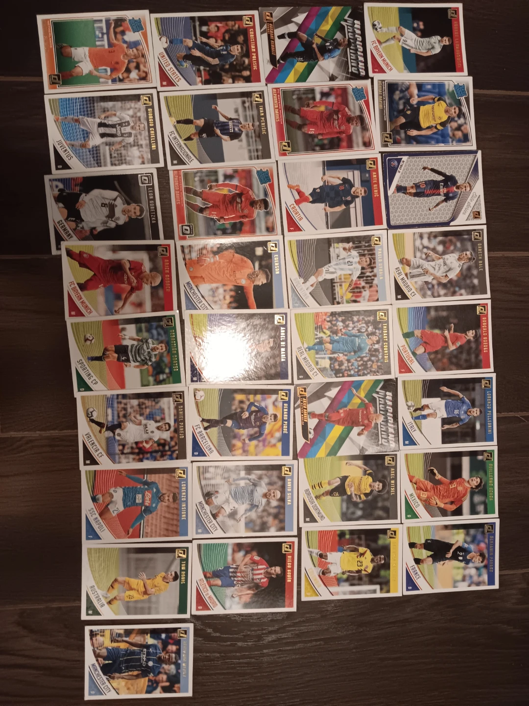 Whole Lot of soccer cards - photo 3