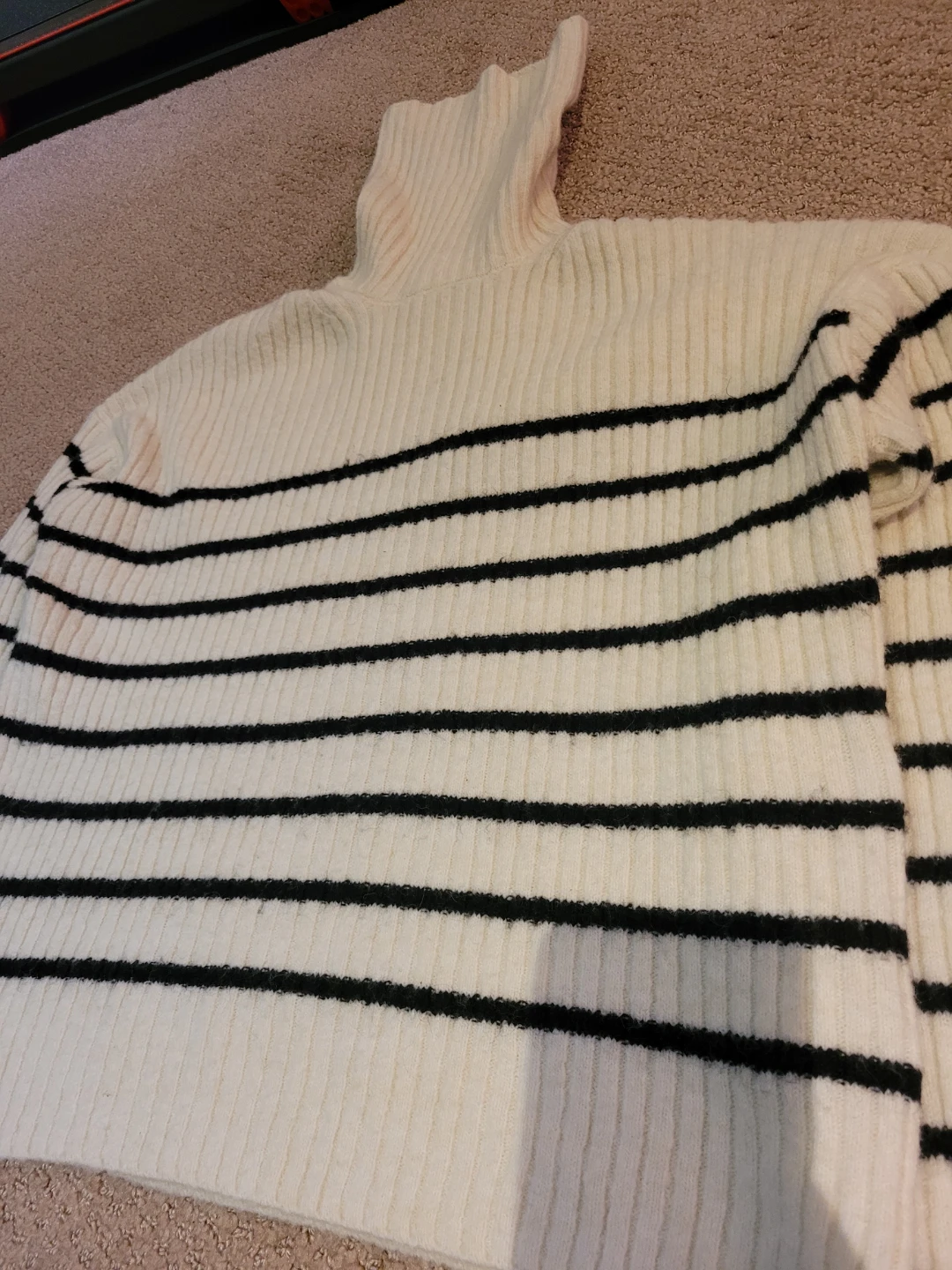 10 for $15 - Assorted sweaters - photo 2