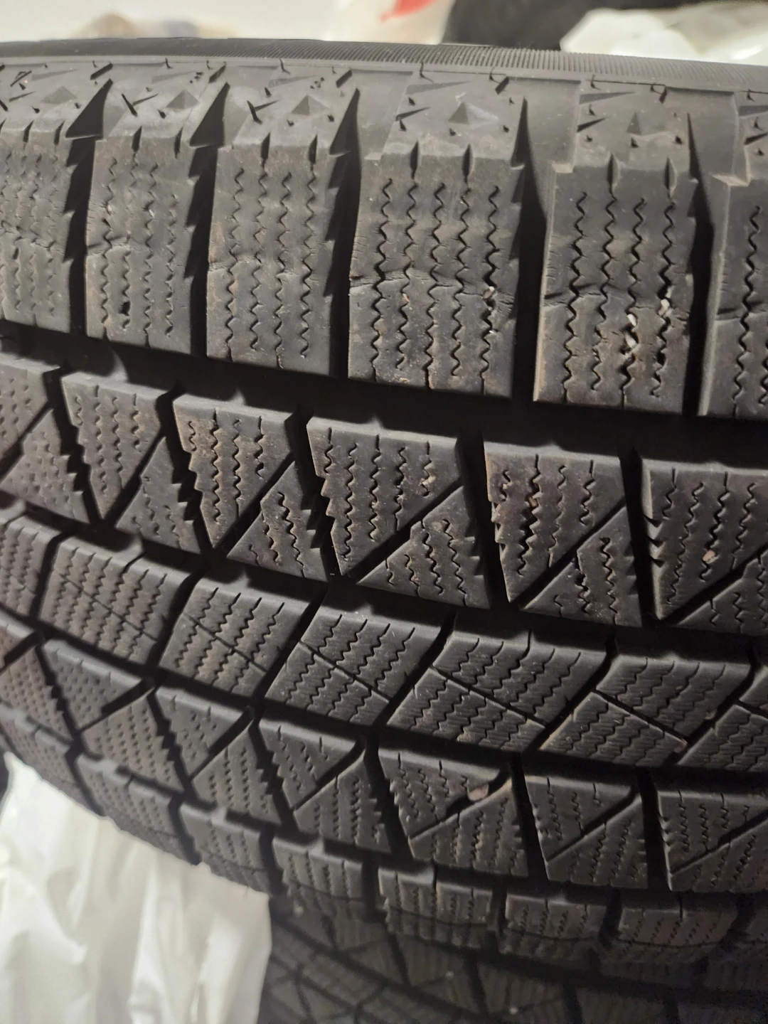 Dunlop Winter Tires 235/55R17 - photo 2