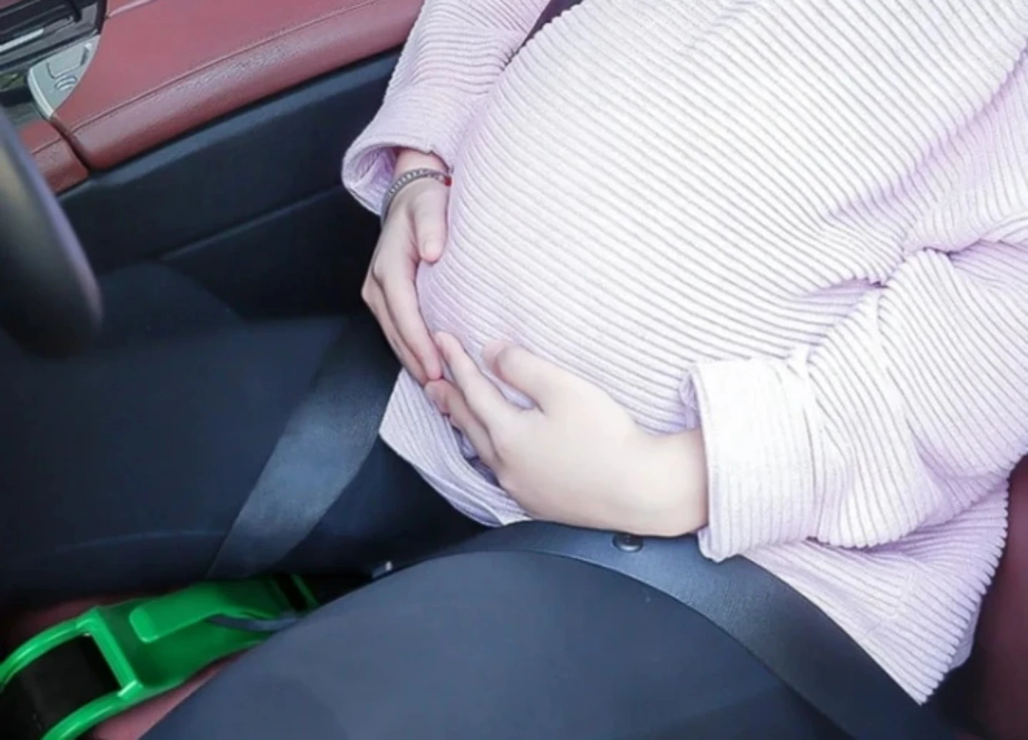 MimiBelt Pregnancy Seat Belt Adjuster