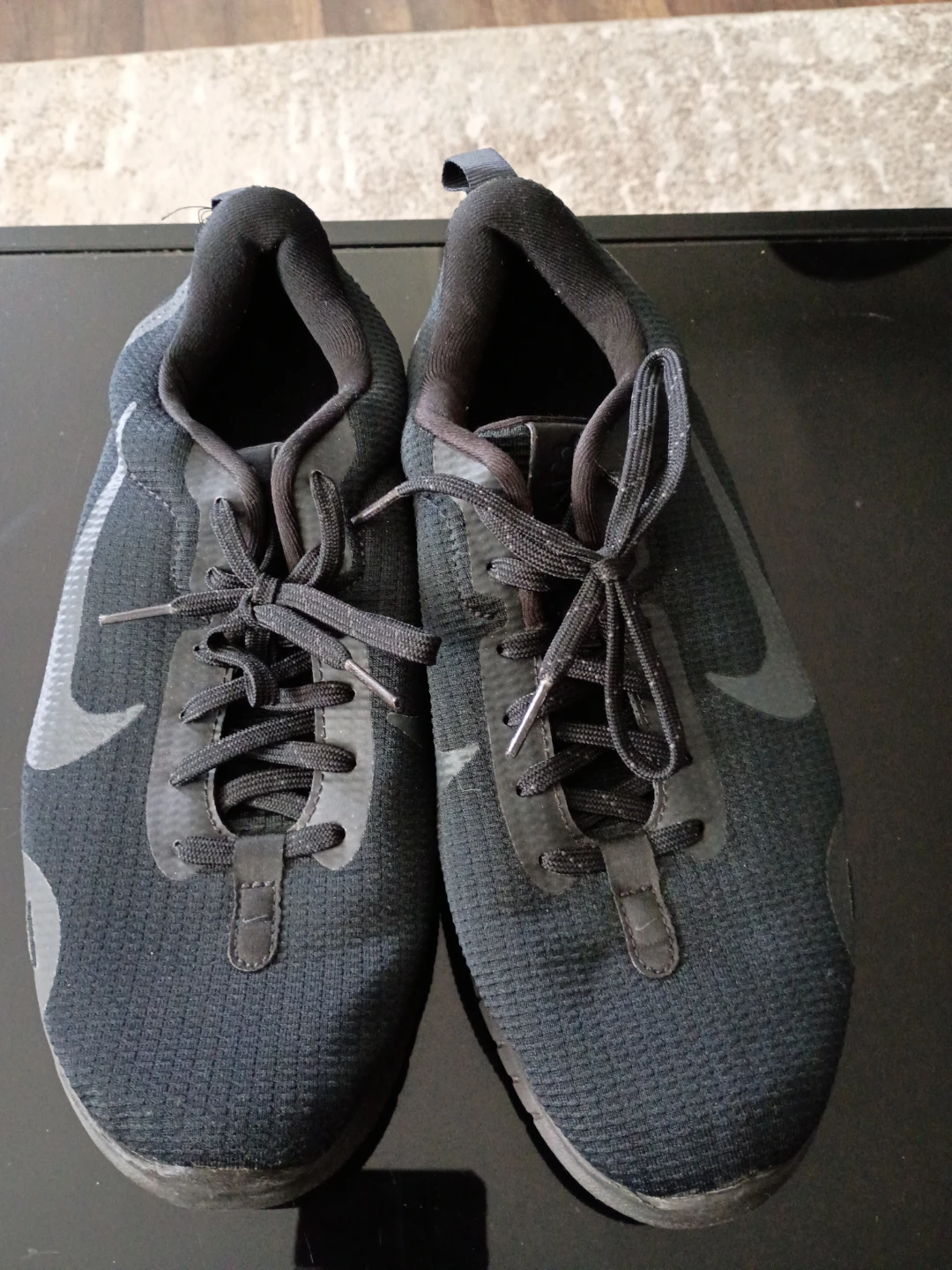 Nike Running Shoes US 9 - photo 2