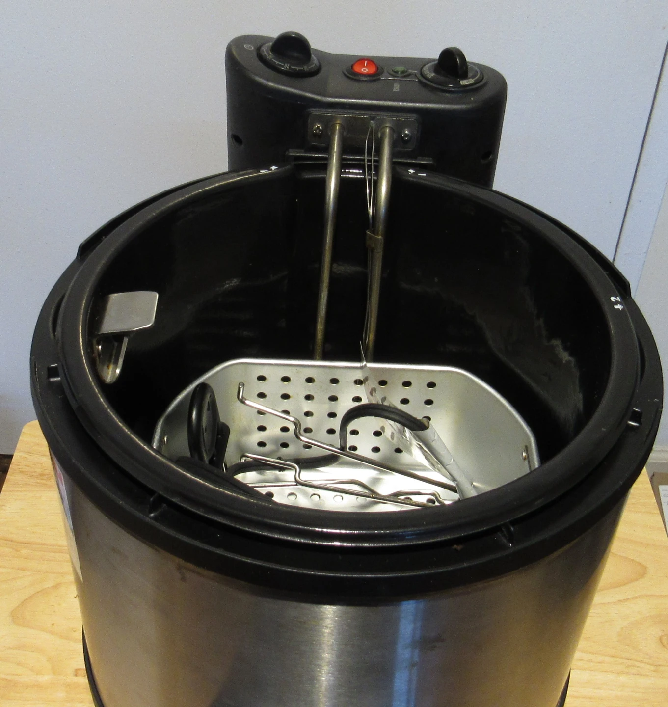 Hamilton Beach Electric Deep Fryer - photo 2