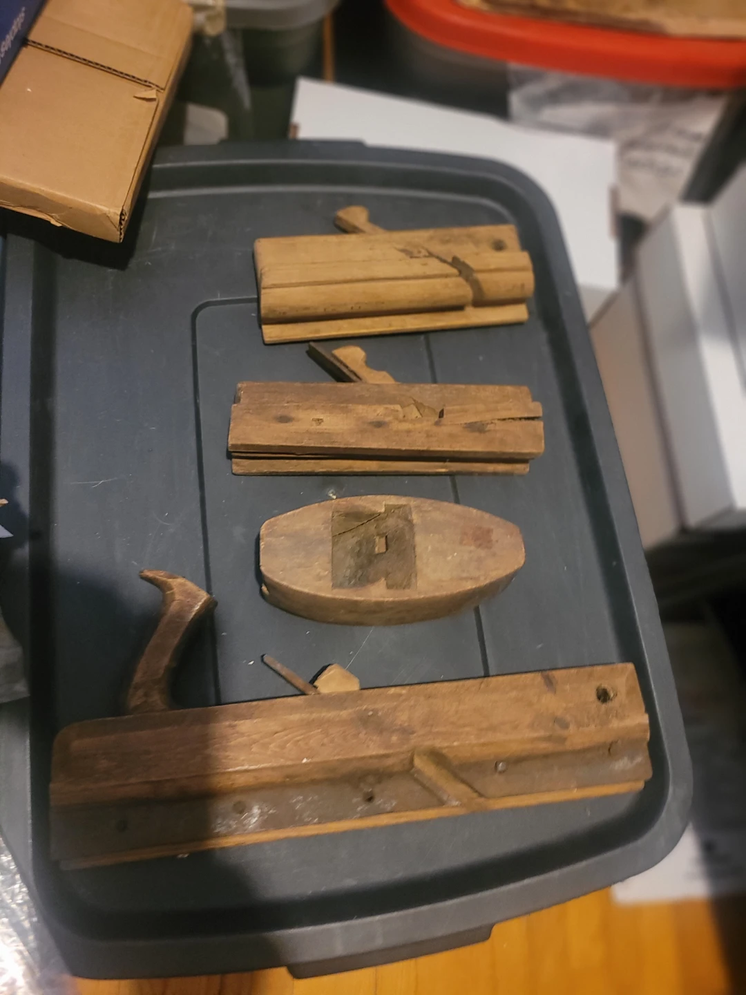 Lot of 4 Vintage Wooden Woodworking Hand Planes - photo 5