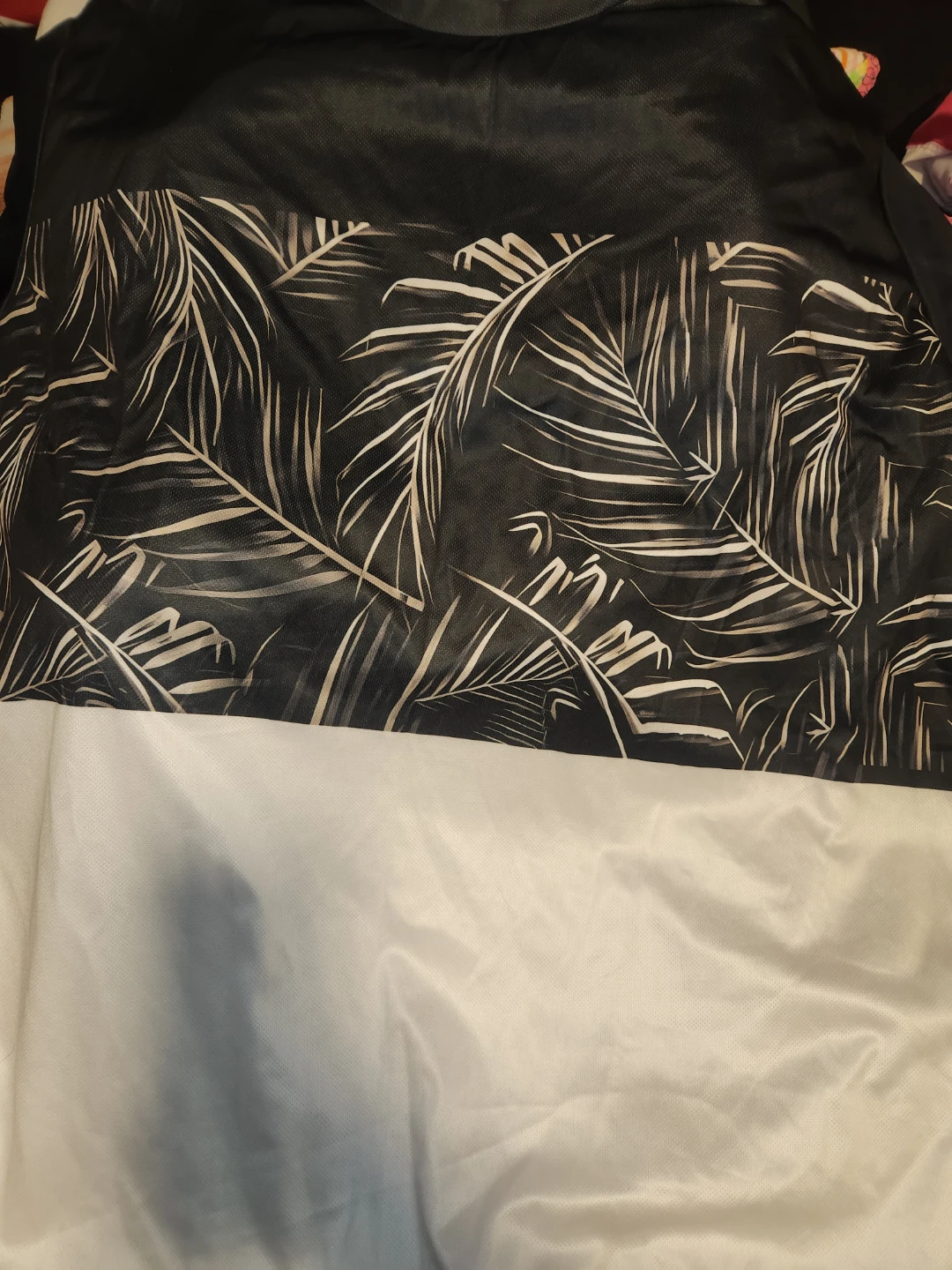 6xl Shirt brand new never worn - photo 2