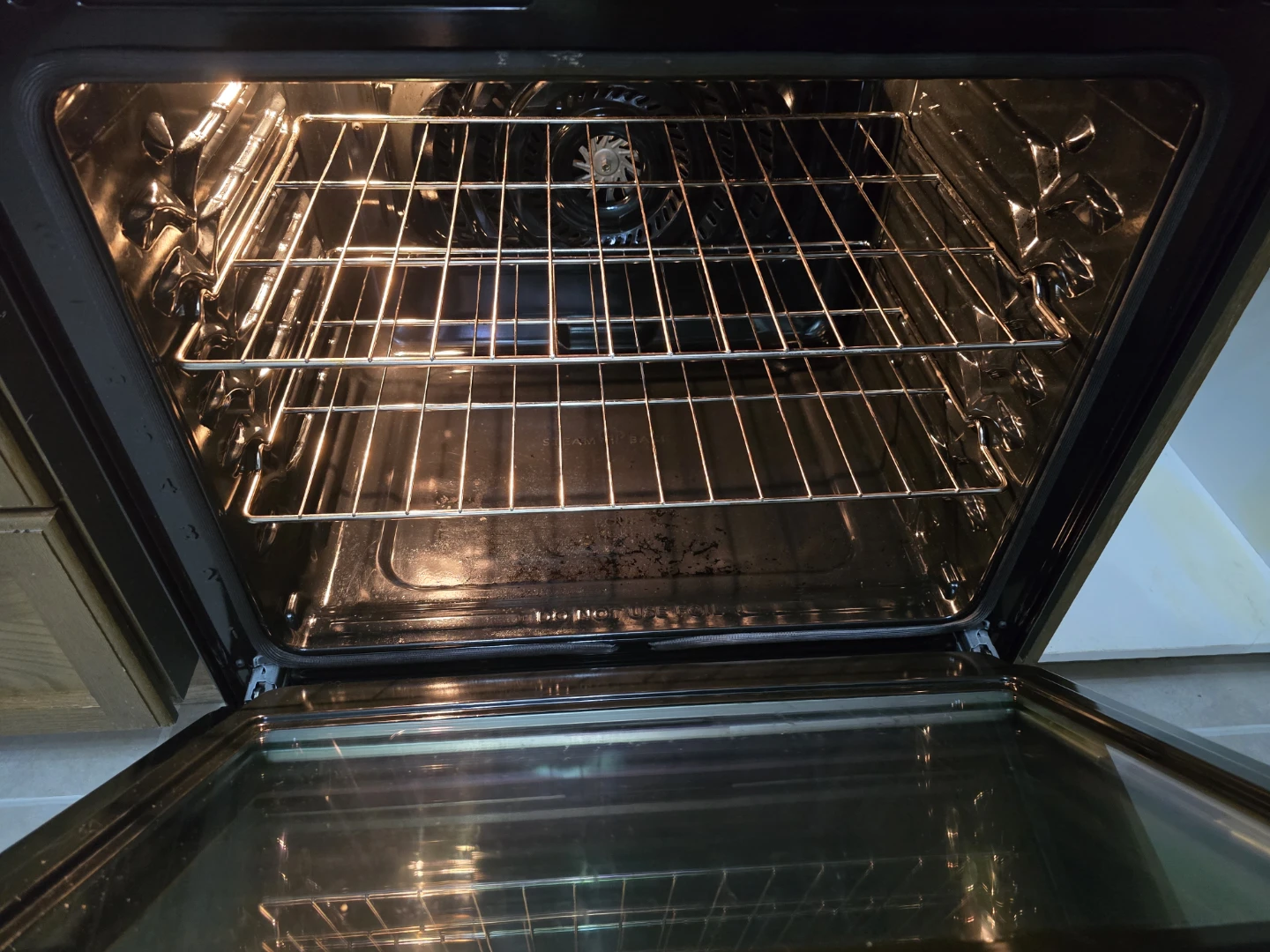 Frigidaire GCFI1306CBD Induction Range - photo 4