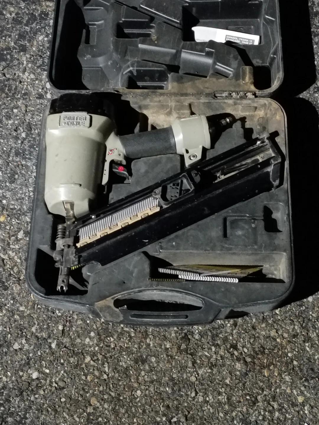 Porter Cable Nail Gun with Case - photo 2