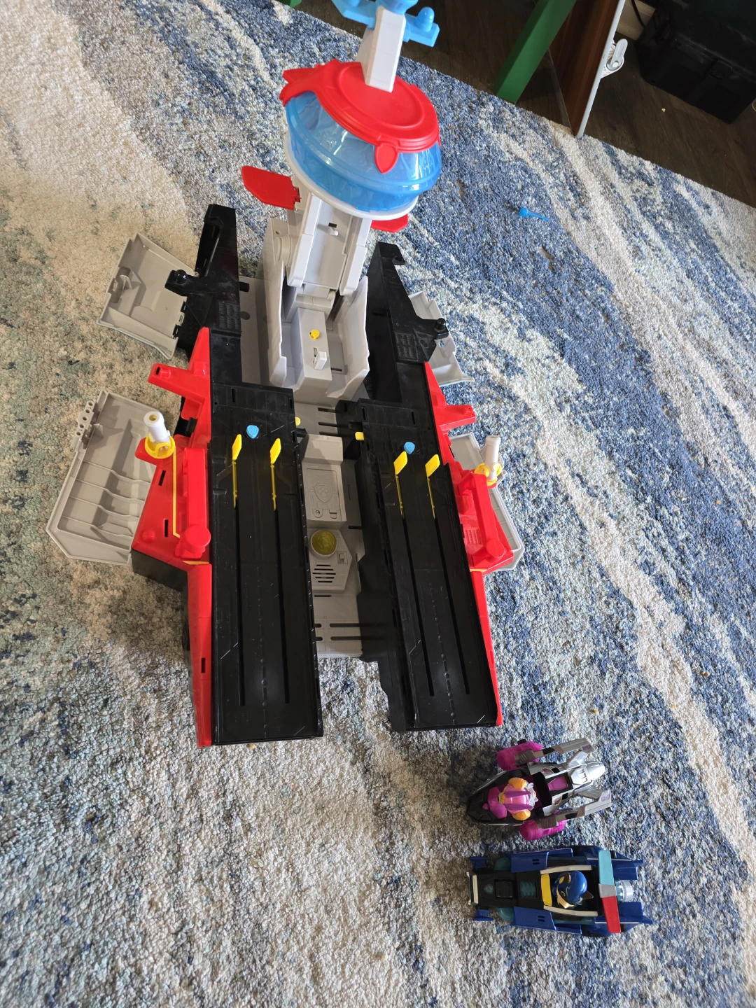 PAW Patrol Tower and Vehicles Playset - photo 2