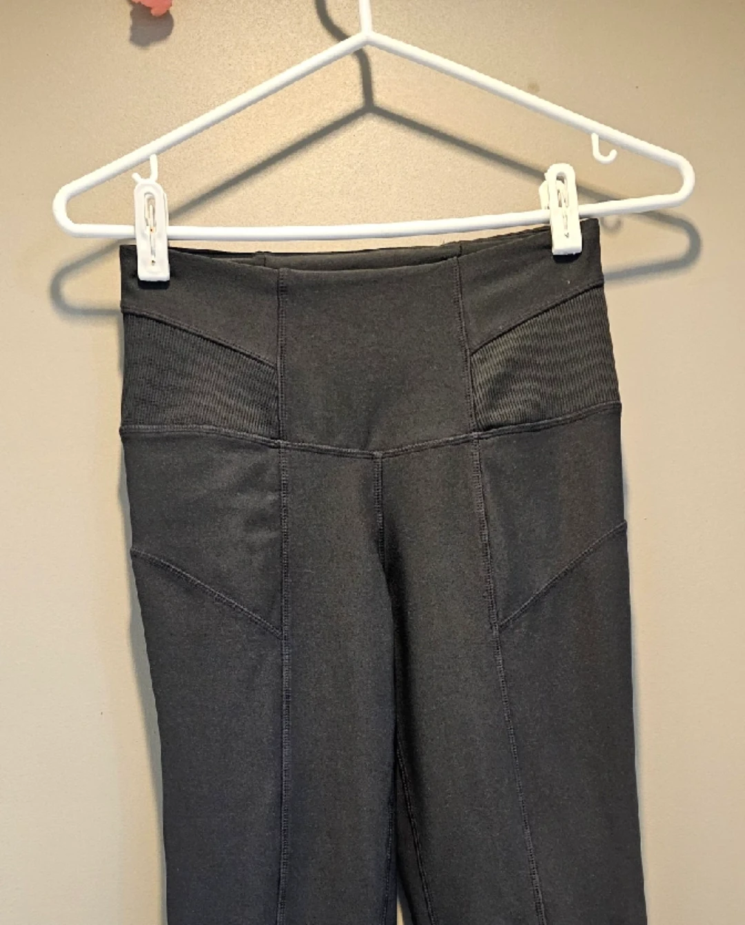 New brand MPG Women's Capri Leggings - Size XS