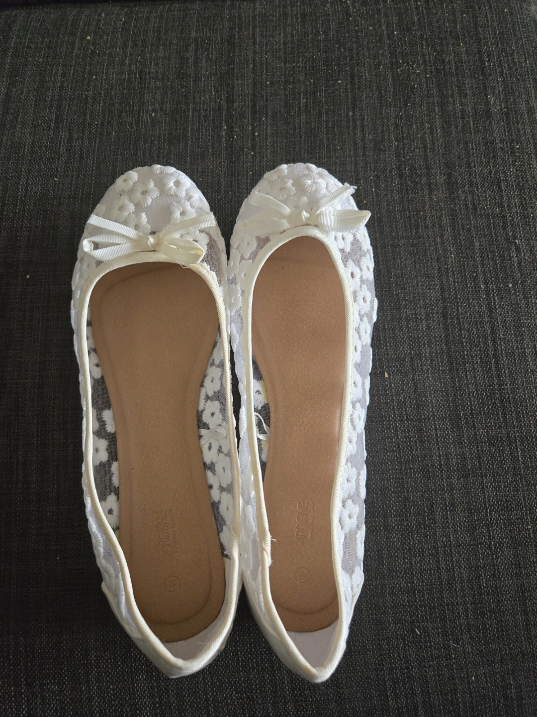 Ardene White Floral Lace Ballet Flats