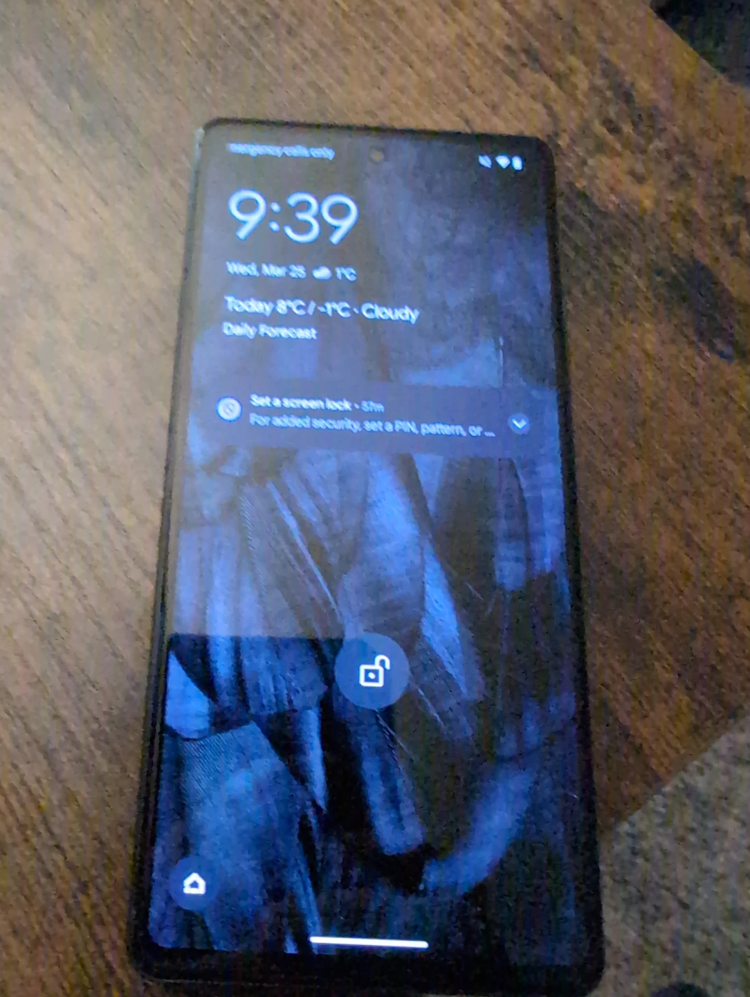 Pixel 7 swelled battery. Needs new one
