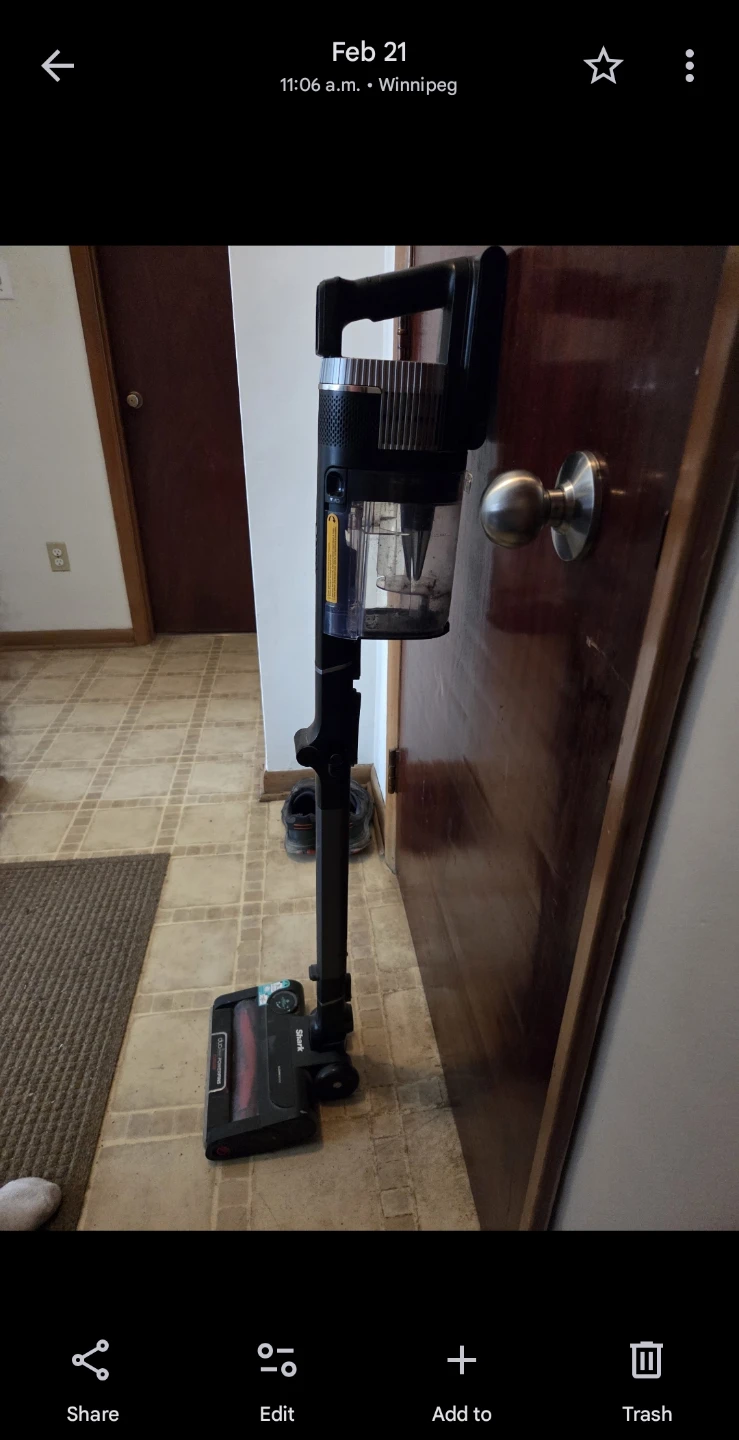 Shark DuoClean PowerFins Cordless Stick Vacuum - photo 2