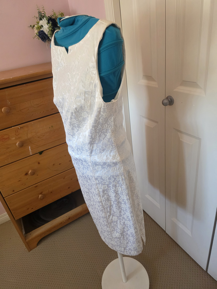 White Lace Sleeveless Dress - photo 2