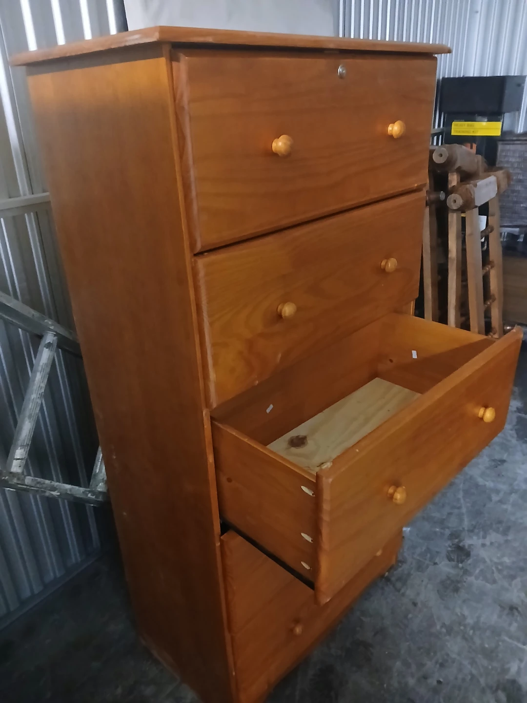Dresser solid wood